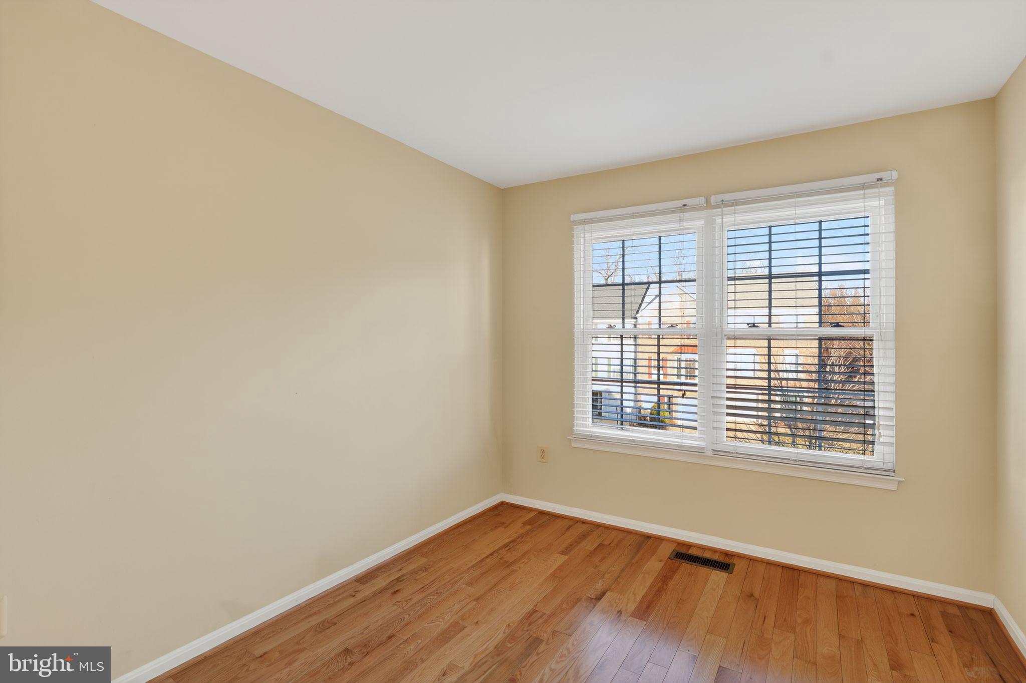 JAPONICA - Residential