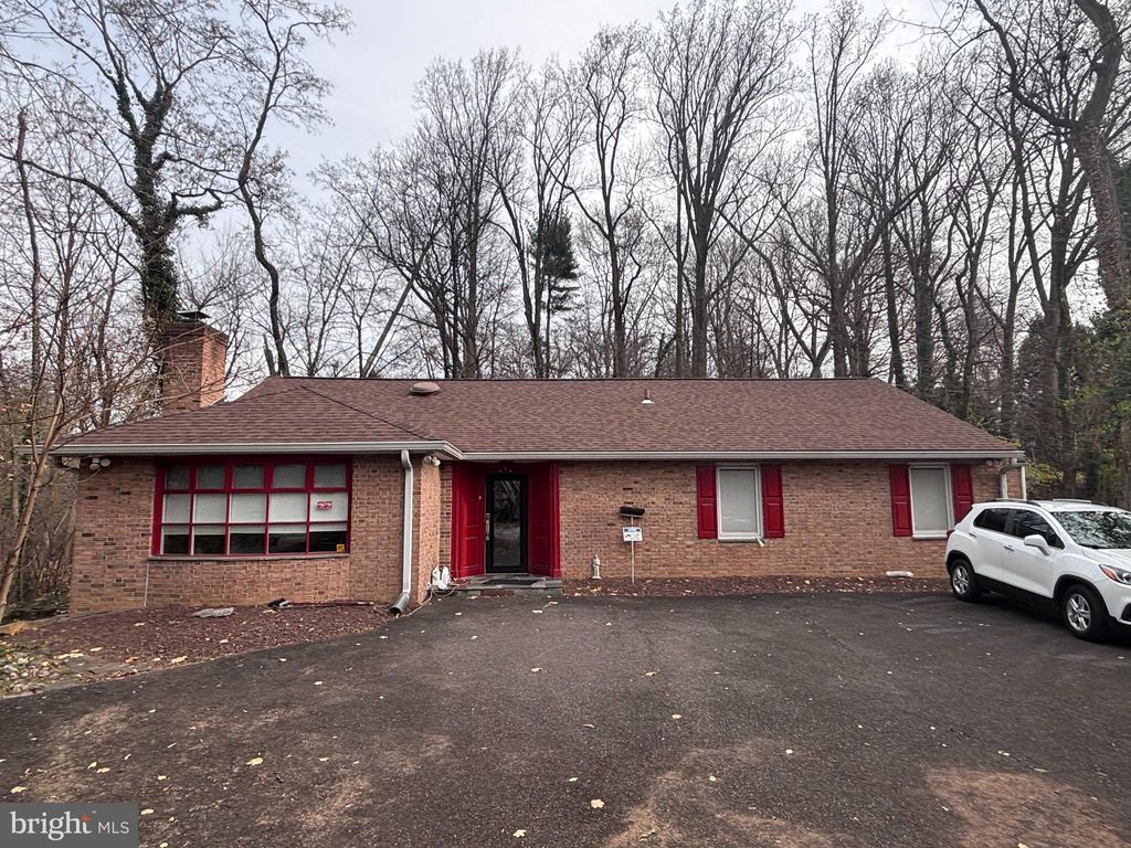 Photo of 1121 Township Line Road, JENKINTOWN, PA 19046 (MLS # PAMC2163668)