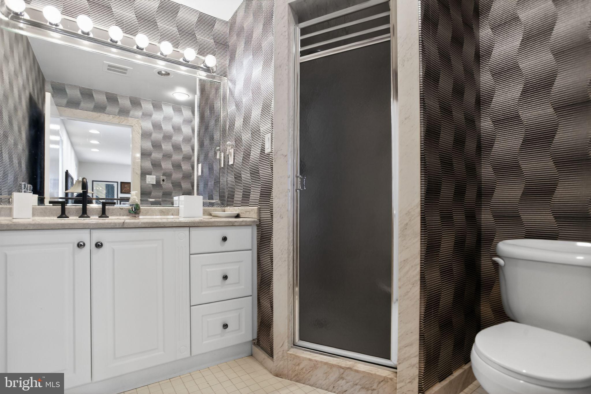 JENKINTOWN MANOR - Residential