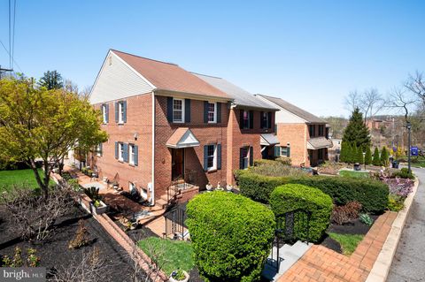 Photo of 1901 Dorcas Lane, WILMINGTON, DE 19806 (MLS # DENC2100482)