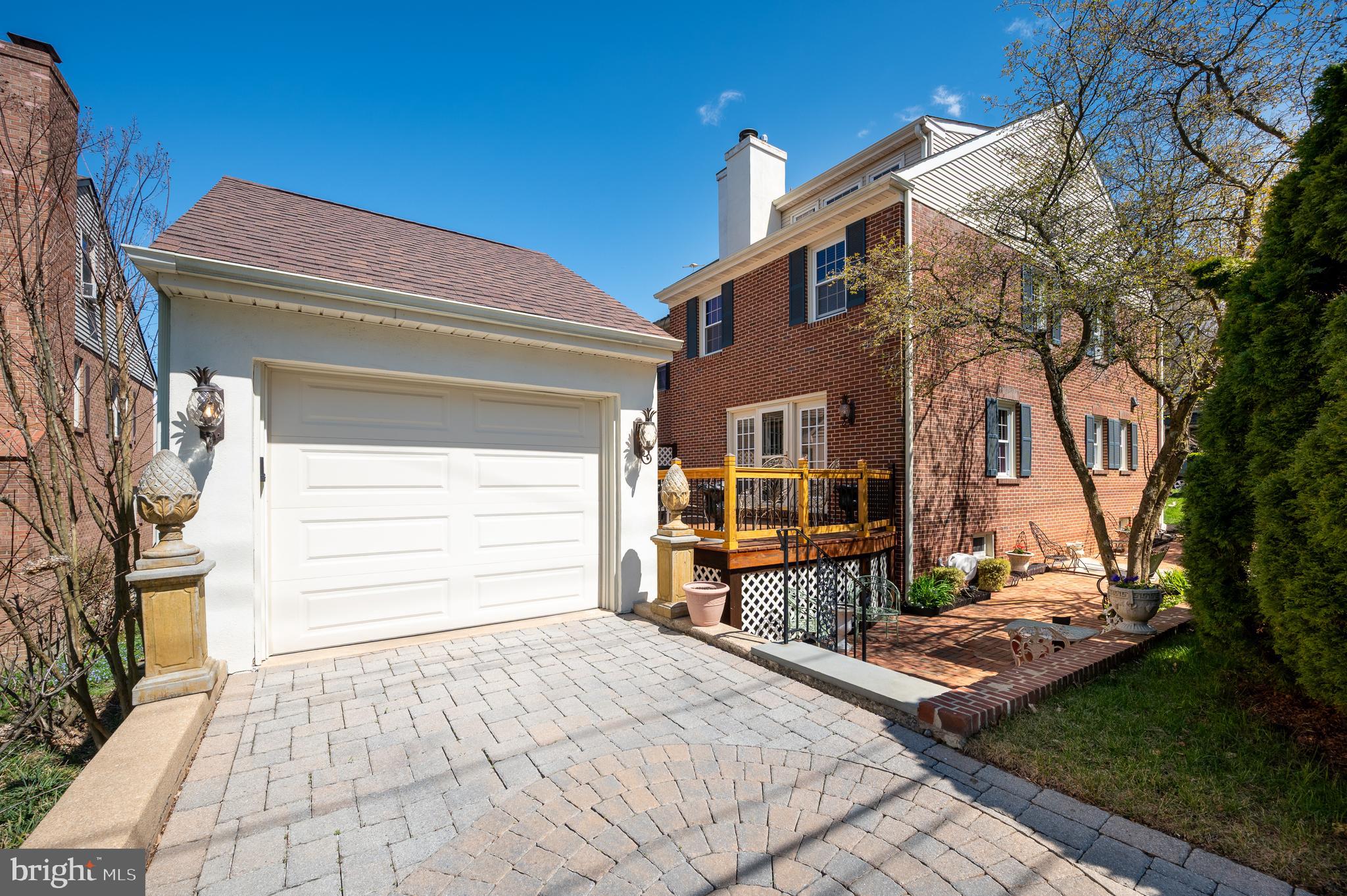 HENRY CLAY VILLAGE - Residential