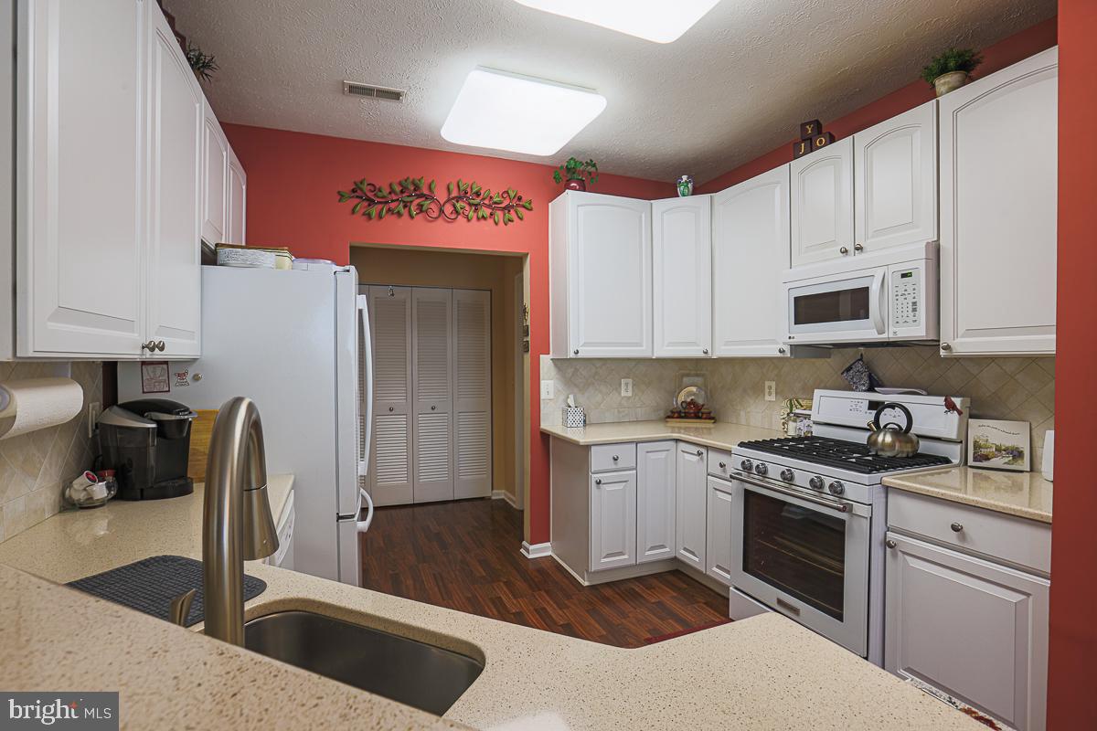 PERRY HALL FARMS - Residential