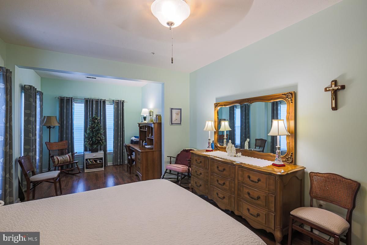 PERRY HALL FARMS - Residential