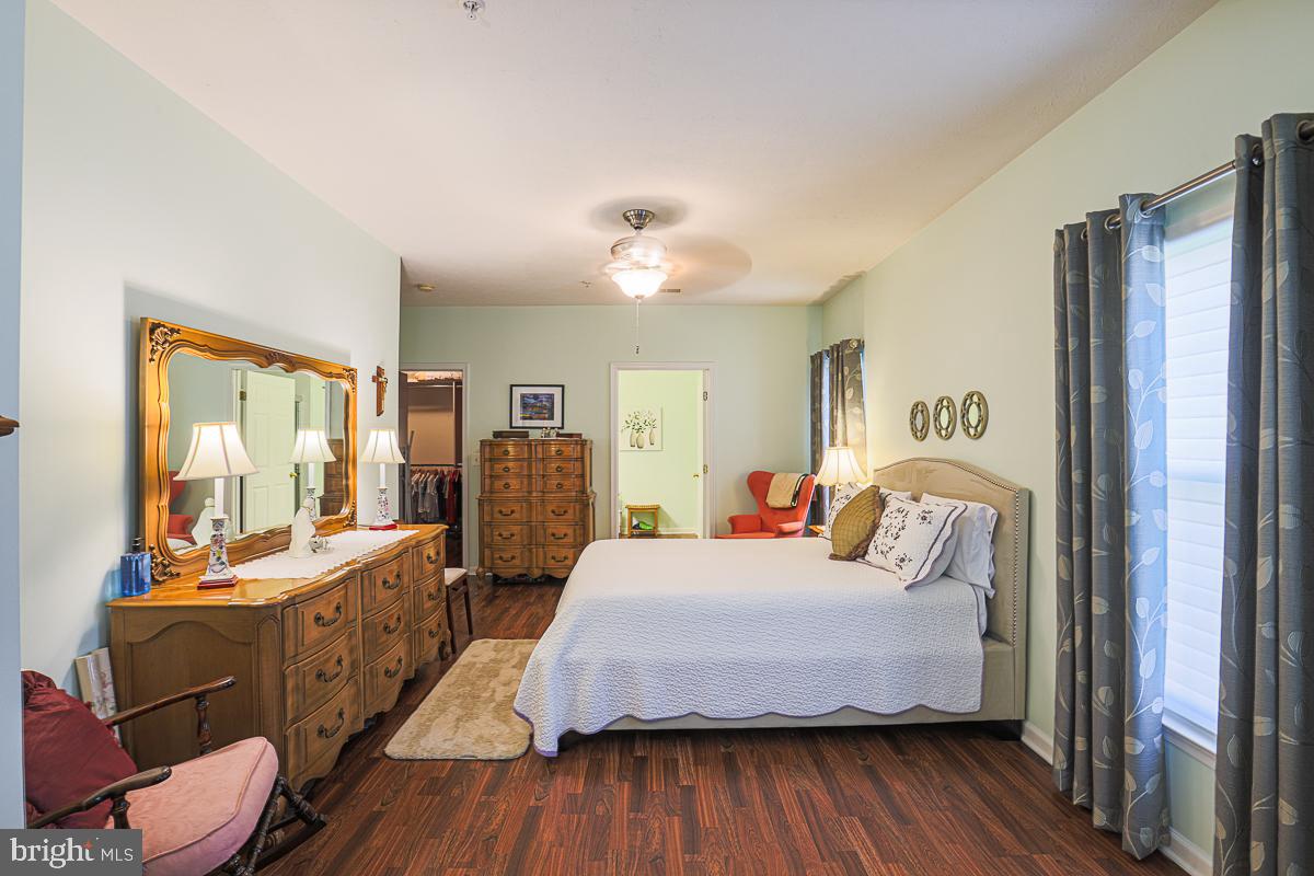 PERRY HALL FARMS - Residential