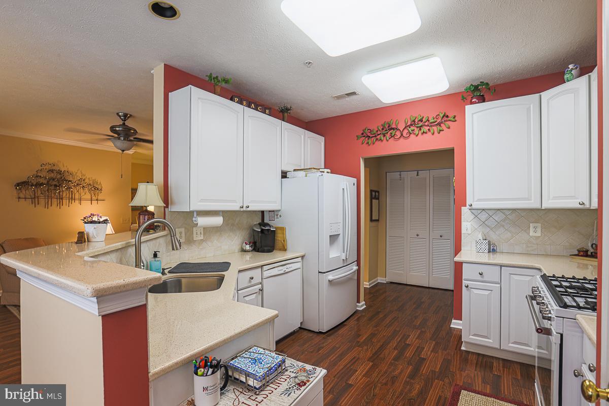 PERRY HALL FARMS - Residential