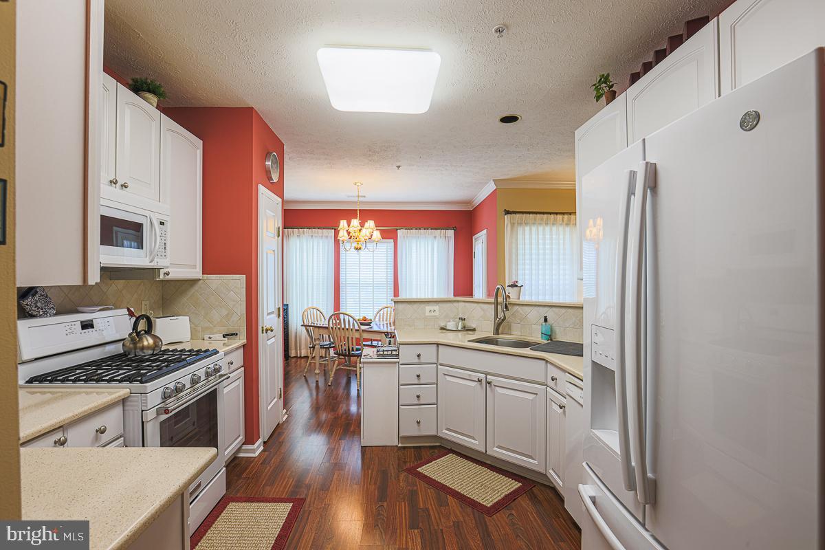 PERRY HALL FARMS - Residential