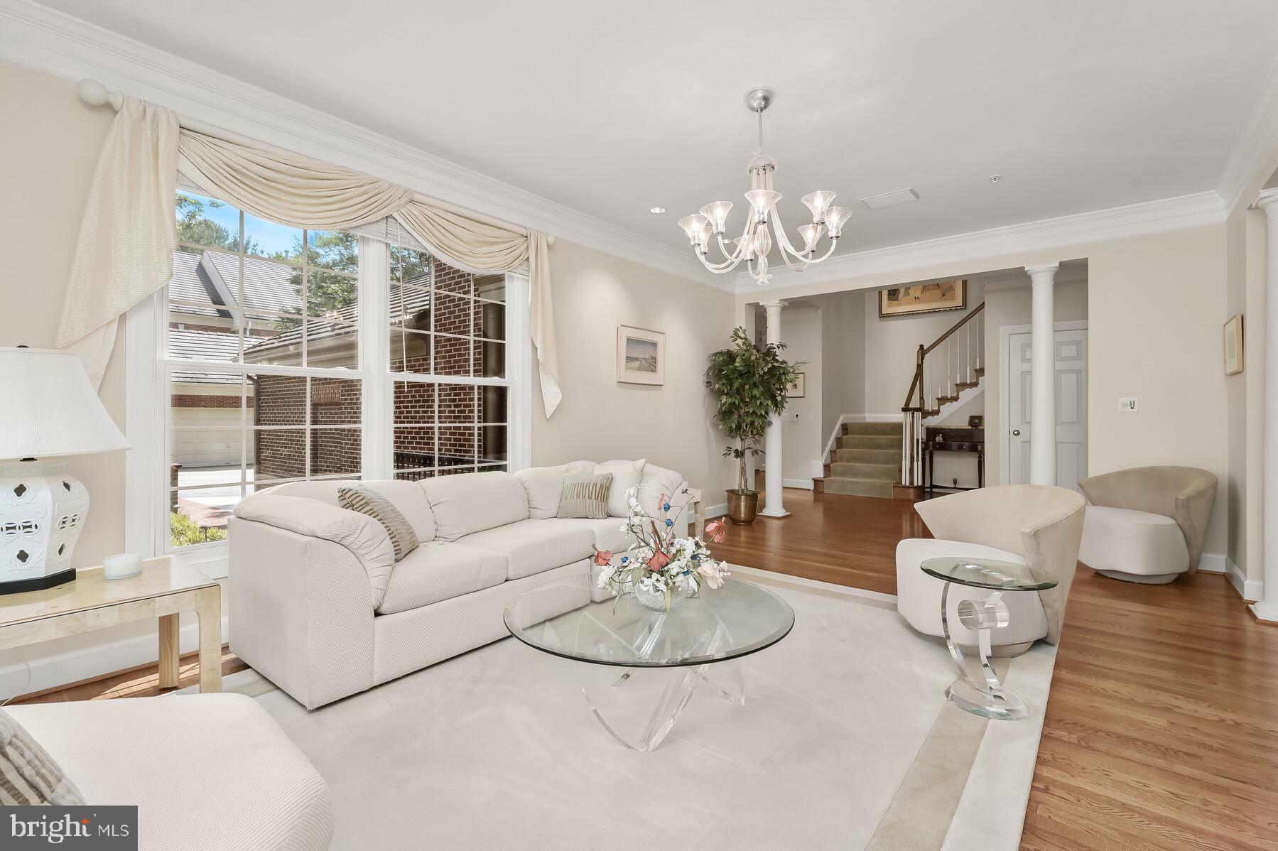 RIVER FALLS - Residential