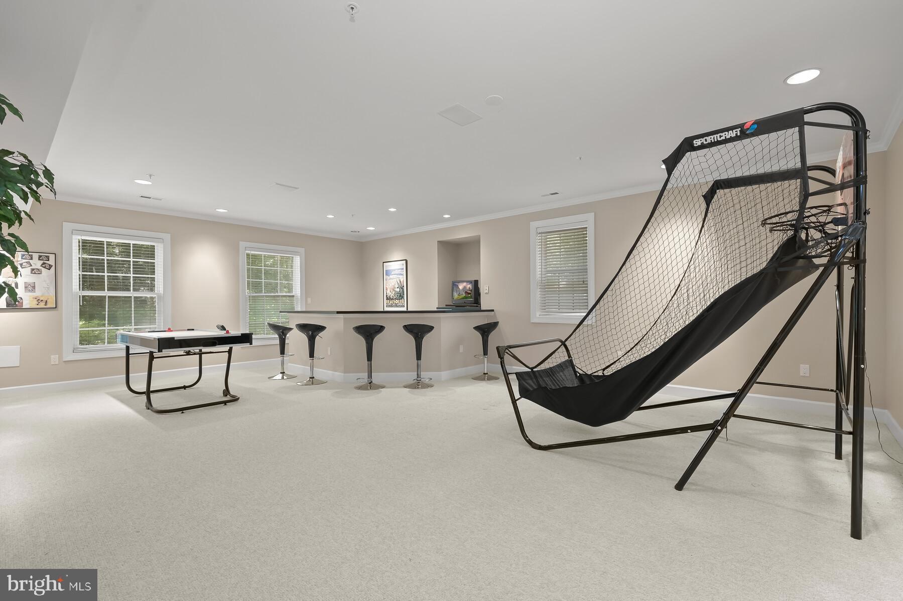 RIVER FALLS - Residential