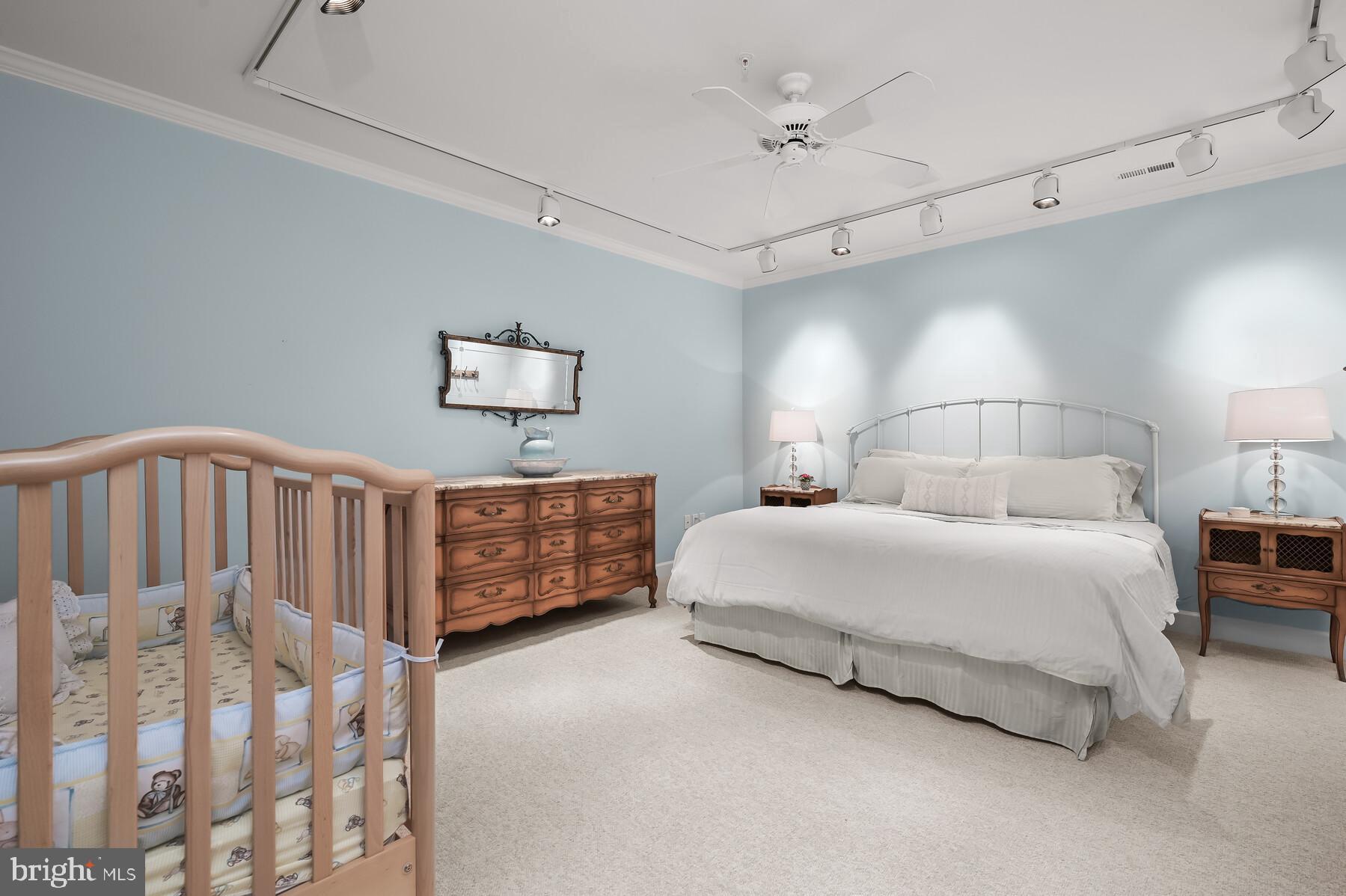 RIVER FALLS - Residential