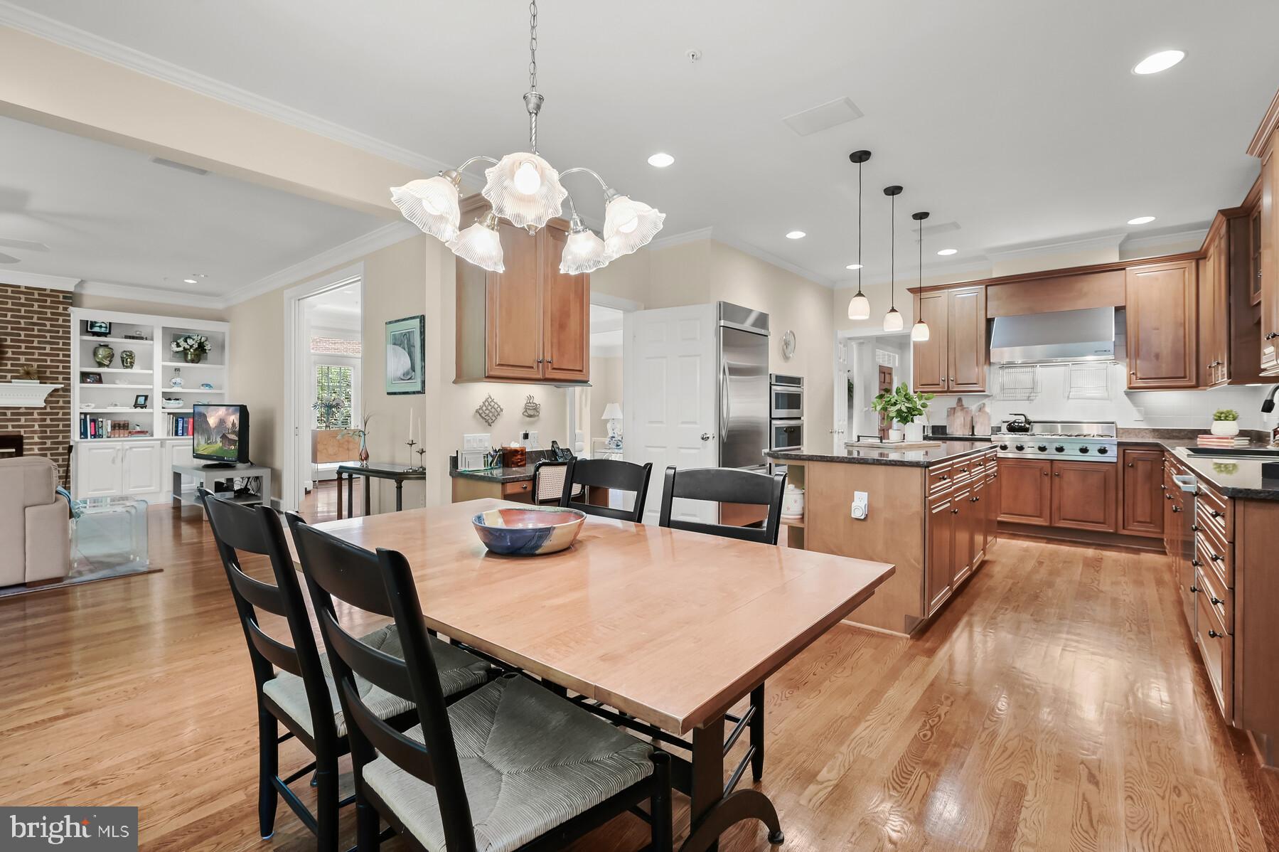 RIVER FALLS - Residential