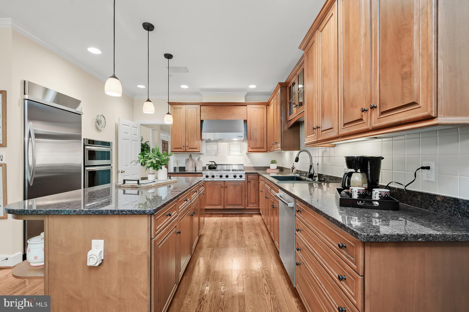 RIVER FALLS - Residential