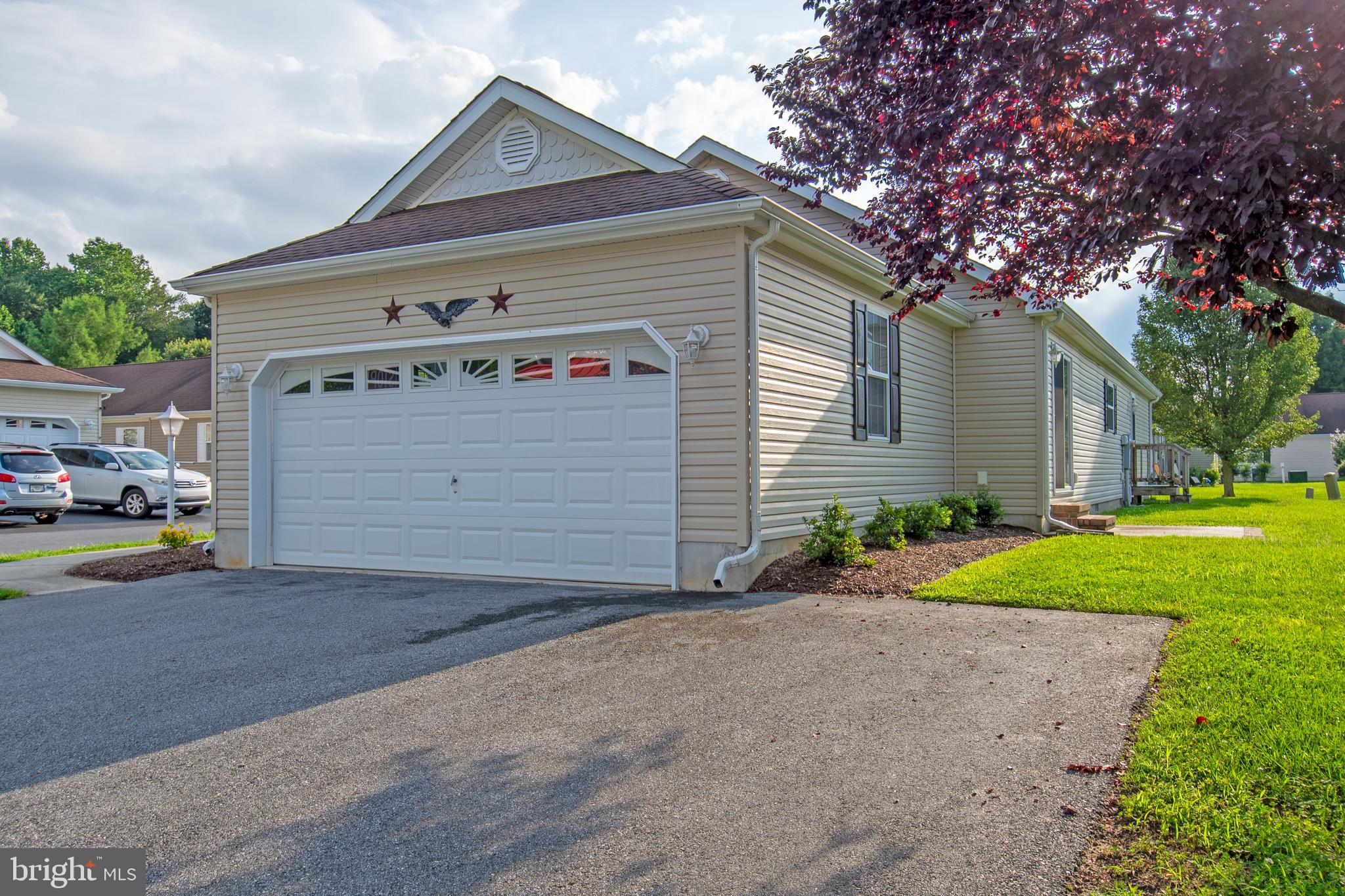 192 DAFFODIL DRIVE 36