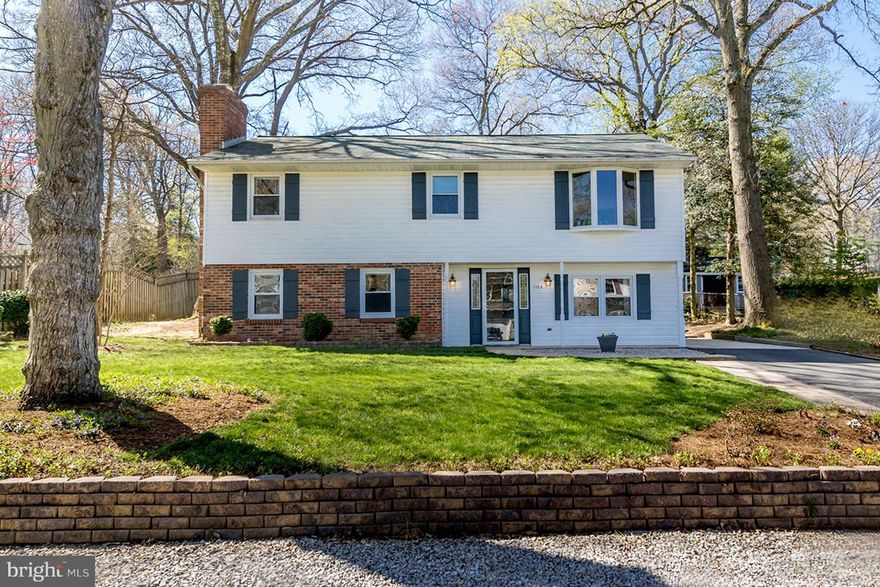 Get ready for a great summer in this great location! New Kitchen w/ SS appliances, granite, white cabinets, huge deck, large backyard, built-ins, MAIN level bedroom! Newer windows..fresh paint, recently new carpet. Lower level has separate workshop/extra storage. WATER PRIVILEGES - Beaches, Pool, Playgrounds, Community Center, 3 Marinas-!