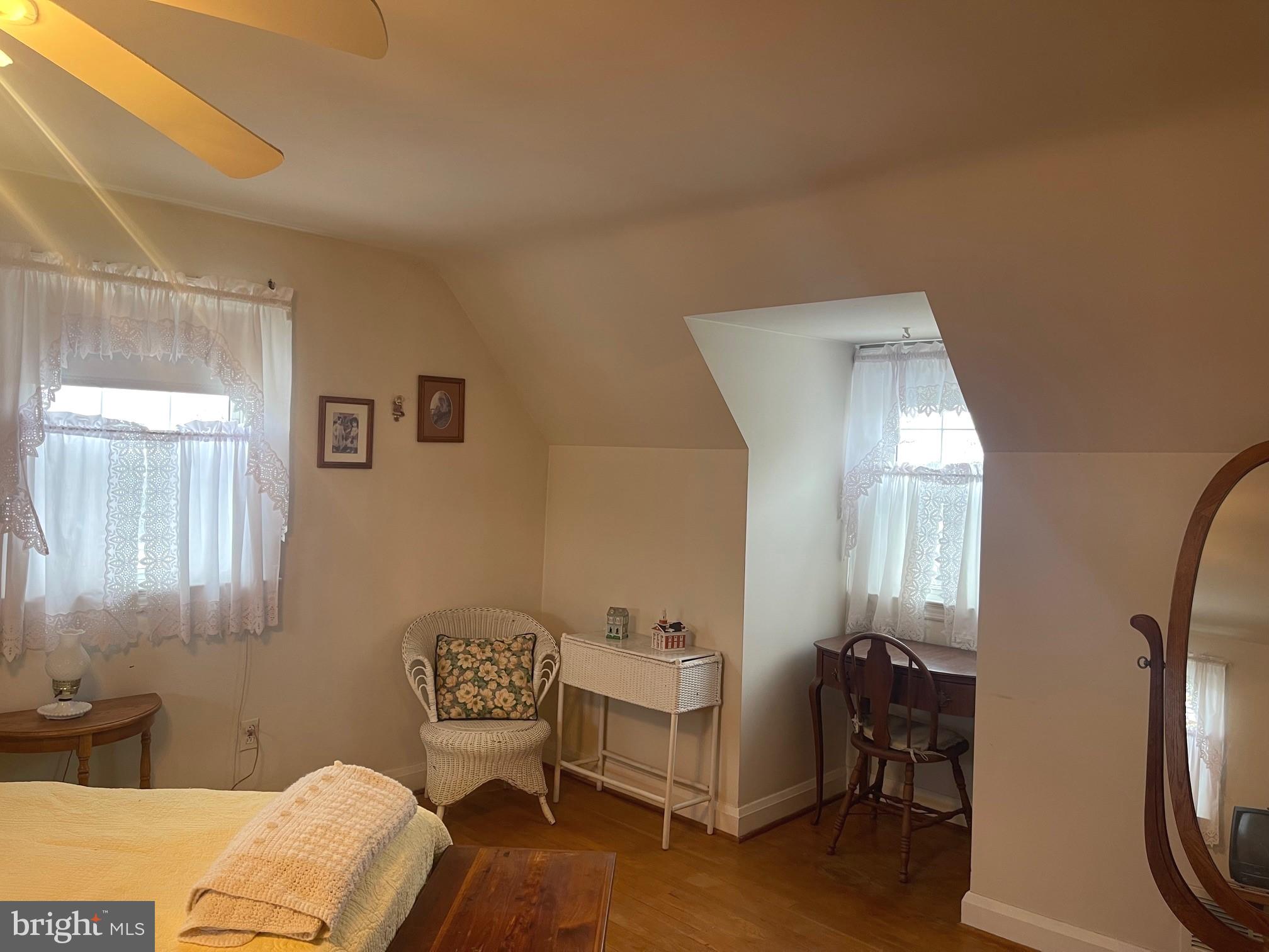 HILLSIDE PARK - Residential