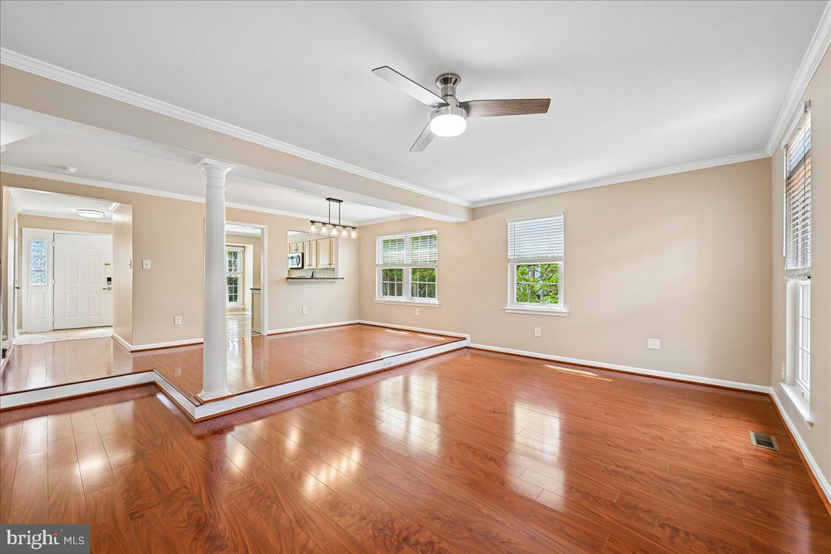 CENTREVILLE GREEN - Residential