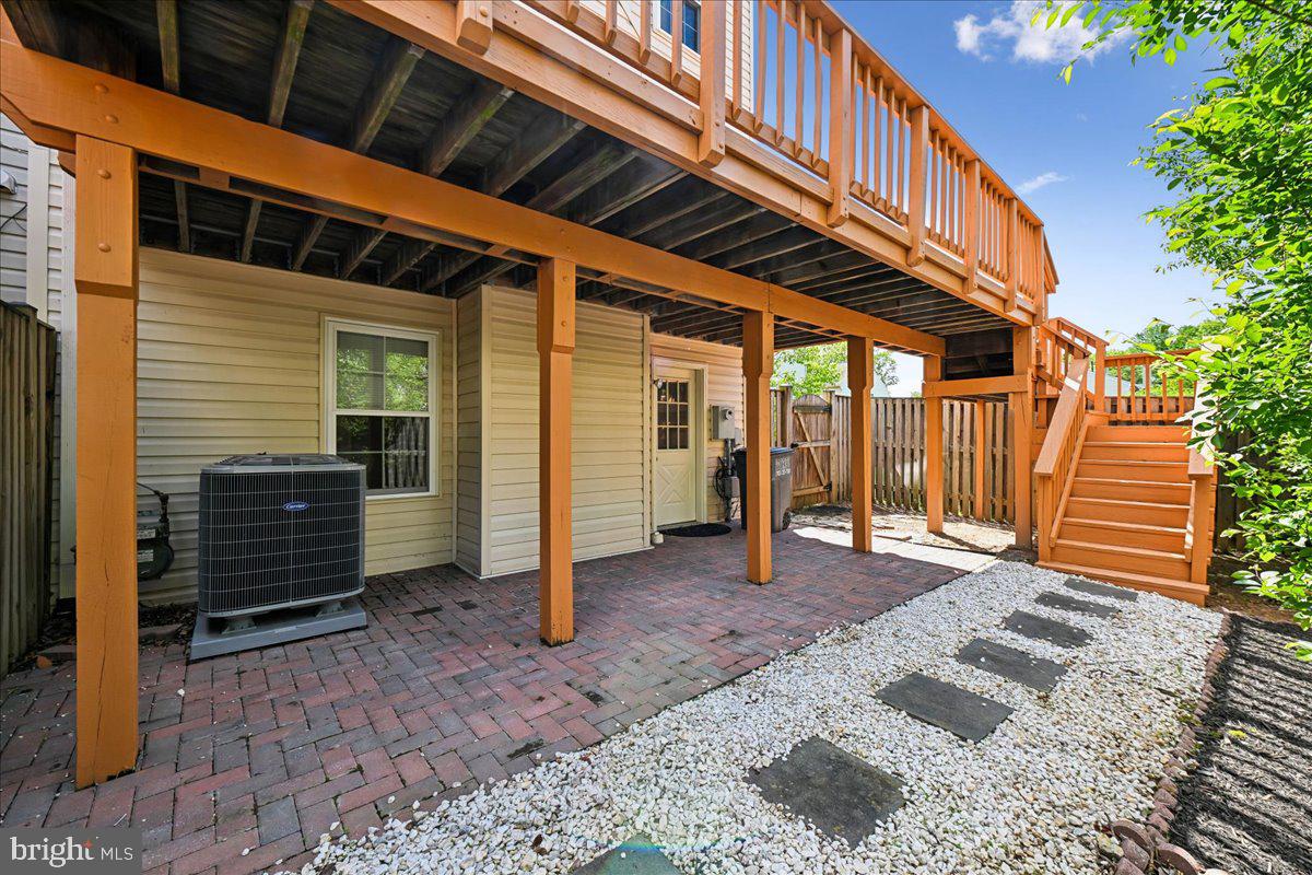 CENTREVILLE GREEN - Residential