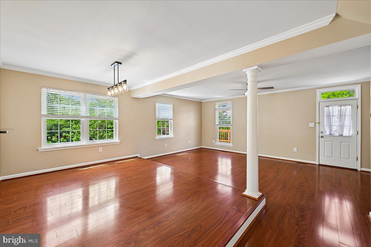 CENTREVILLE GREEN - Residential