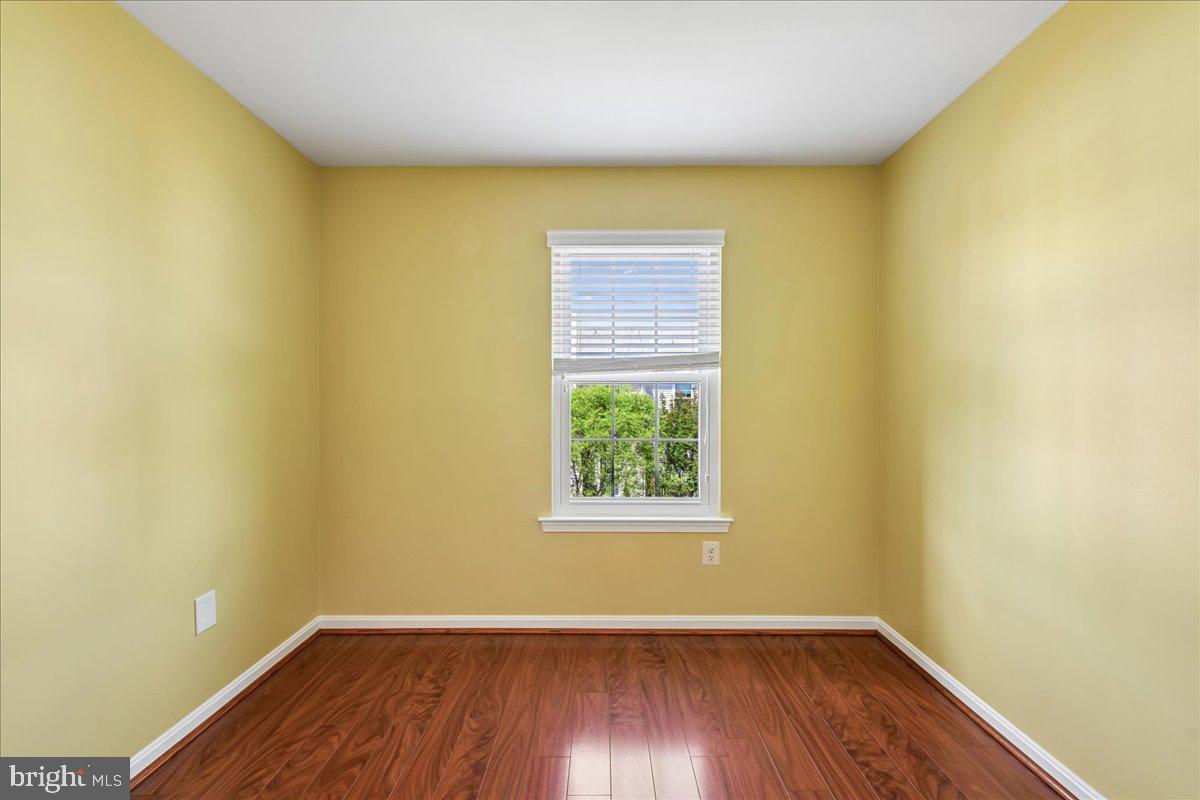 CENTREVILLE GREEN - Residential