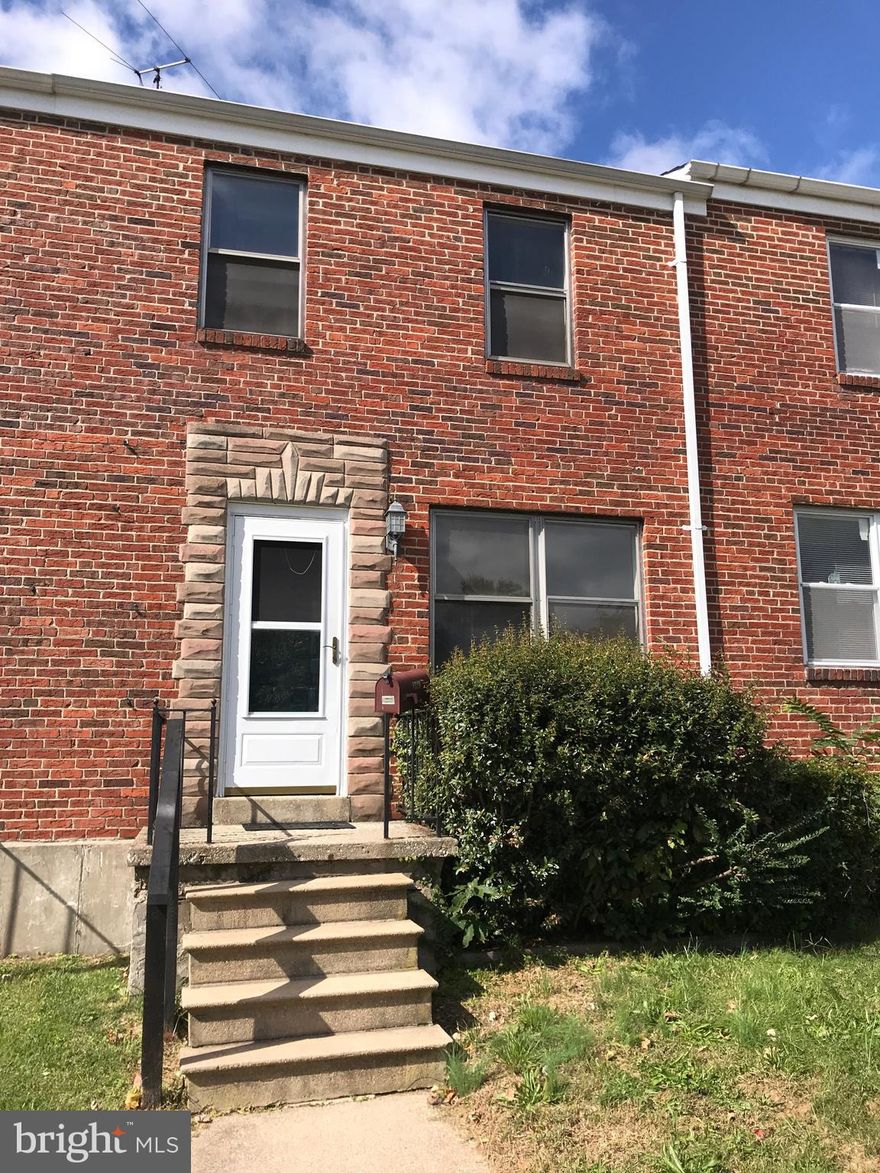 3 bedroom, all brick townhouse very reasonably priced for sale in next 30 days.  Interior of the house has been freshly painted, floors screened, and new vinyl floors in both Dining Room and attractive Kitchen.   Seller is also offering $1,500 dollar credit at closing for installation of new floor covering in basement Clubroom.  (Previous carpeting there was stained, so new buyer now can pick out the style and color they want. )  Rear yard has had the rear fence section removed to create parking pad in rear yard by previous occupant. The removed section of fence (still on site) can be re-installed to re-enclose the back yard.   Some convenience store shopping just an easy 3 block walk away.