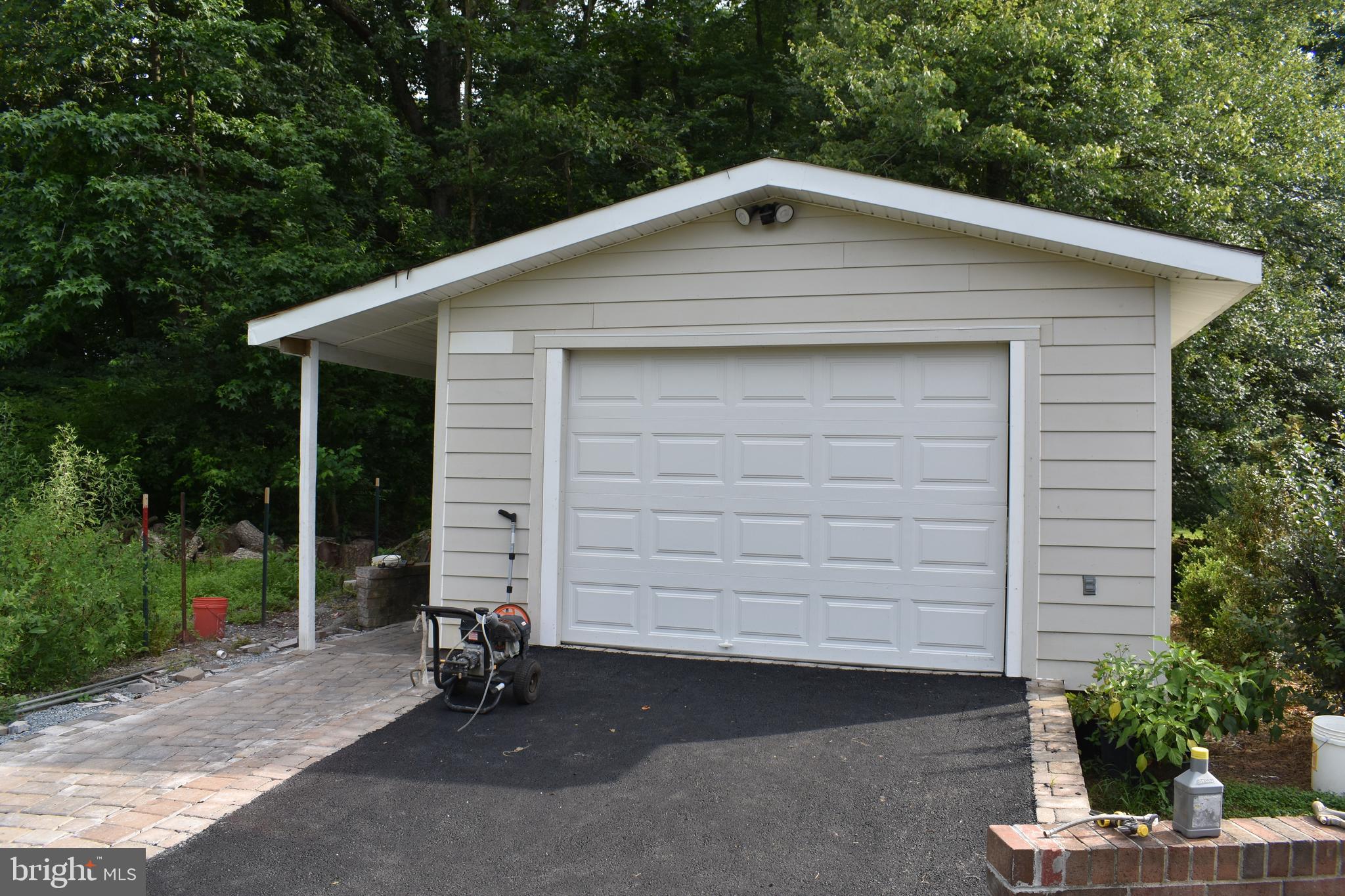 12288 WENDY LANE