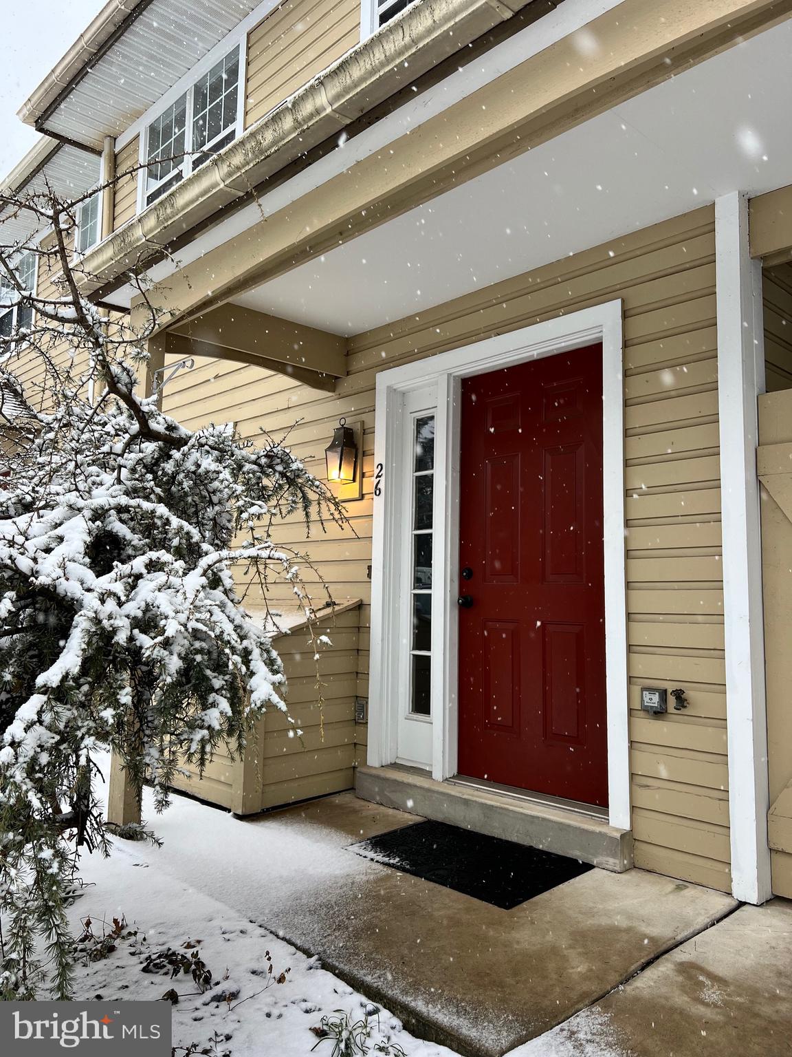 FLYING HILLS - Residential Lease