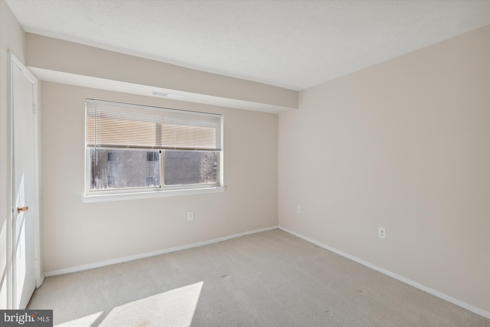 BETHESDA PARK - Residential Lease