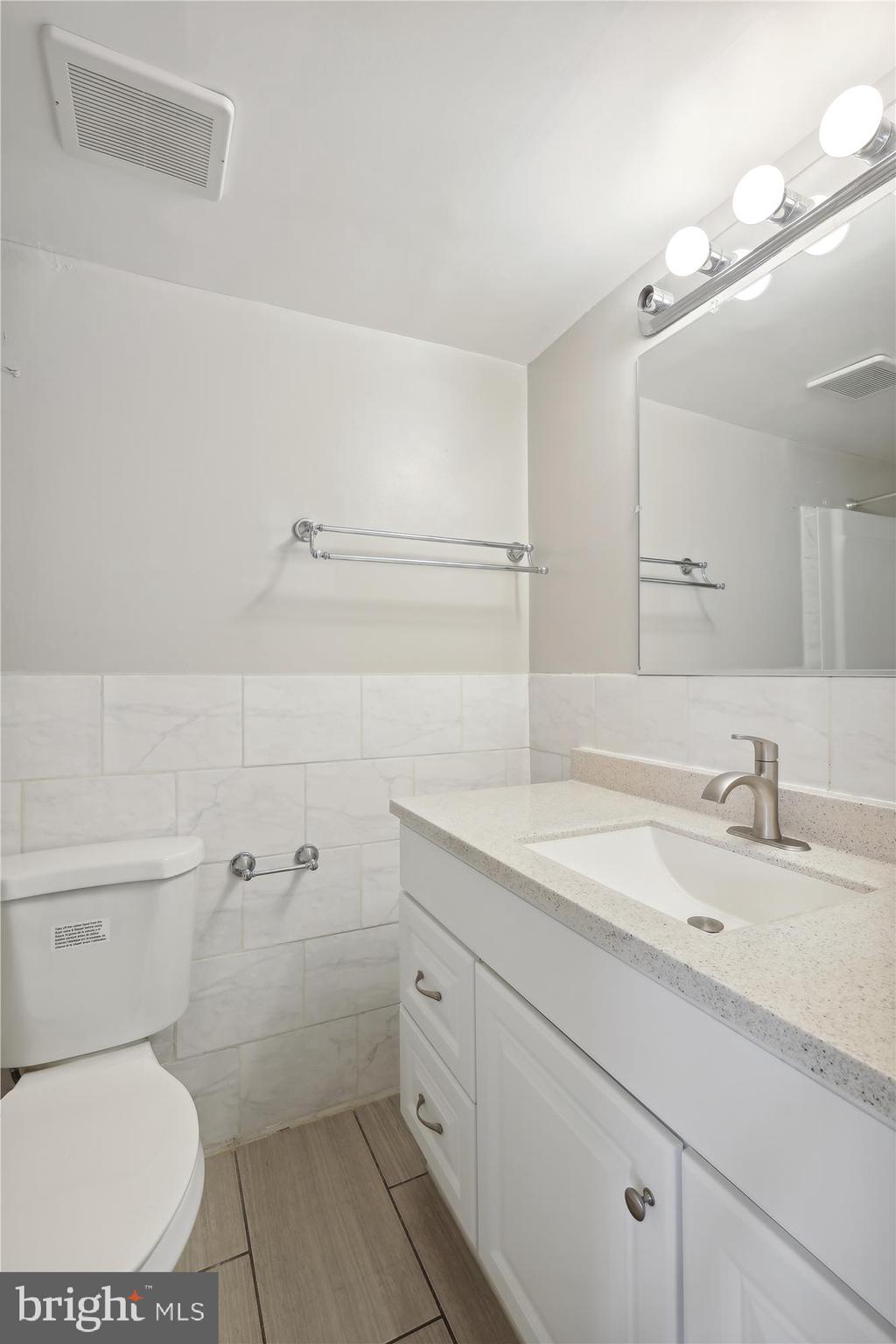 BETHESDA PARK - Residential Lease