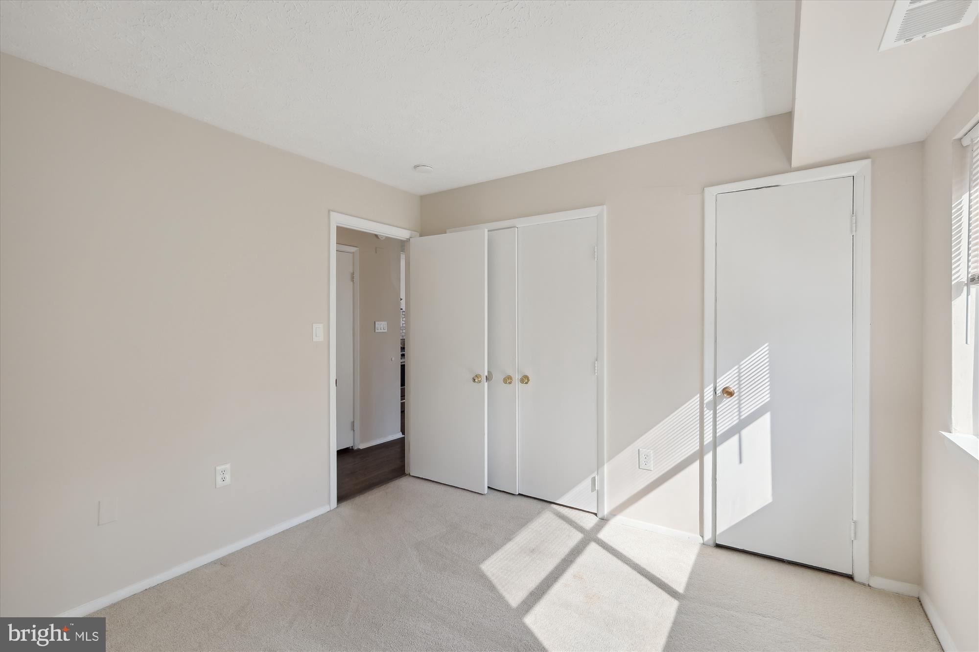 BETHESDA PARK - Residential Lease