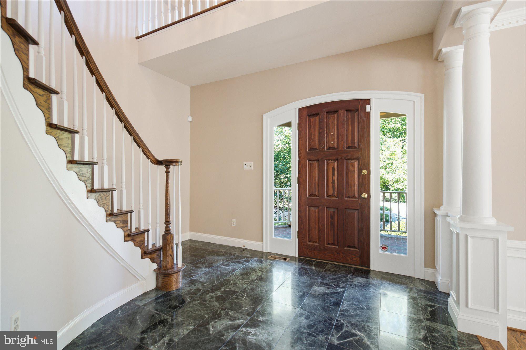 126 GRESHAM PLACE