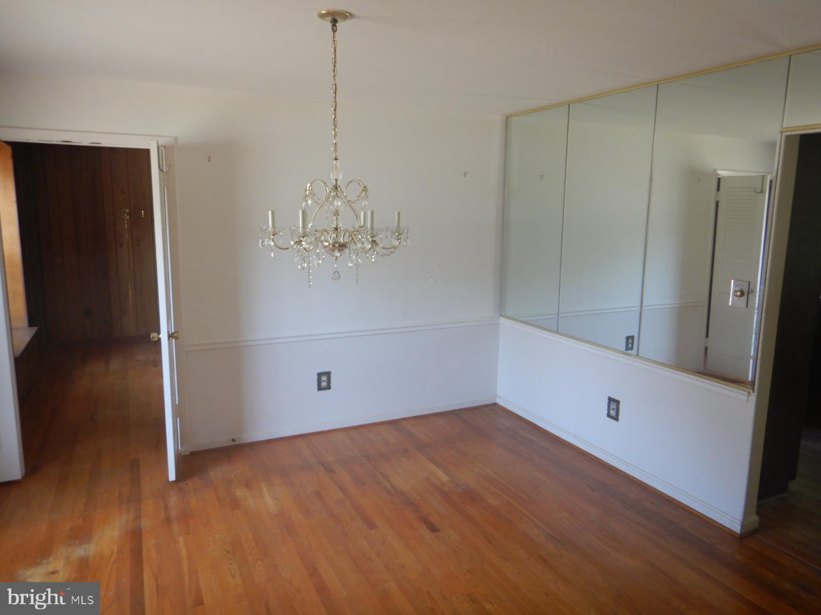 LINSEY ACRES - Residential