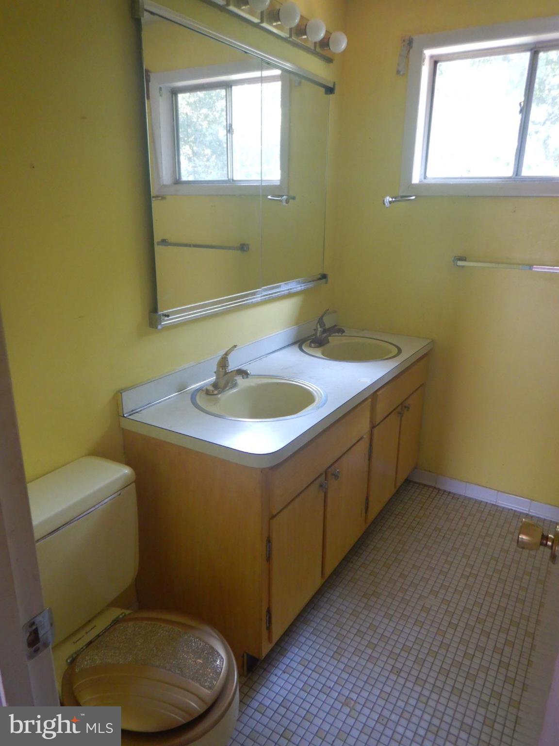 LINSEY ACRES - Residential