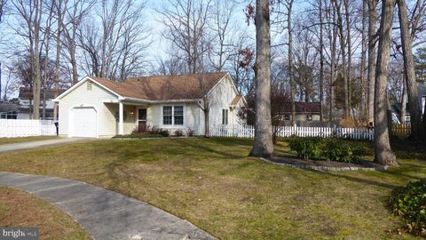 4 HAMILTON COURT BERLIN NJ 08009