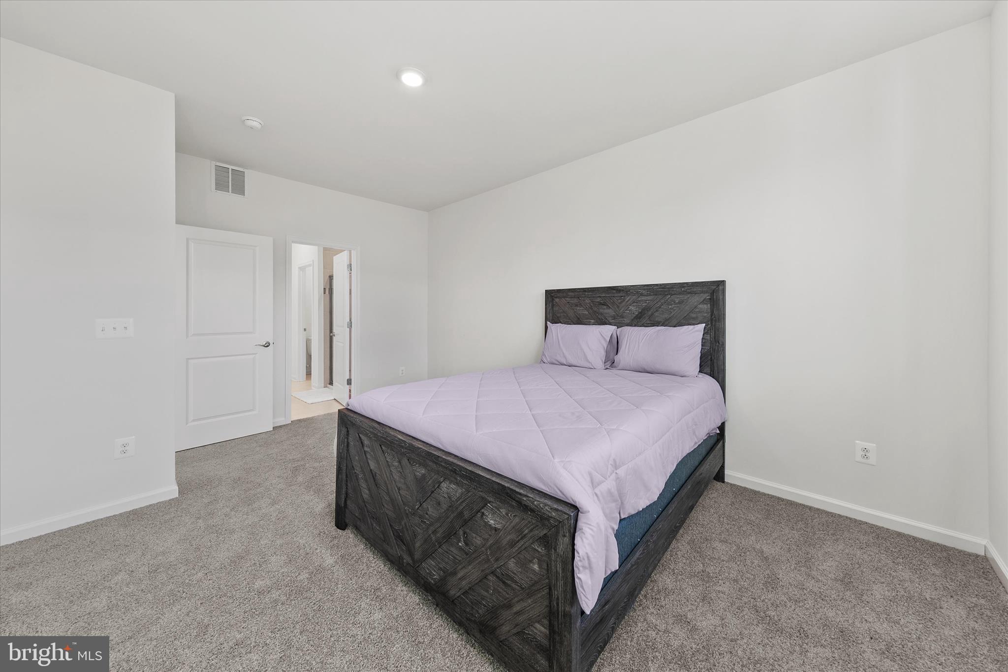 SILVER WOODS - Residential