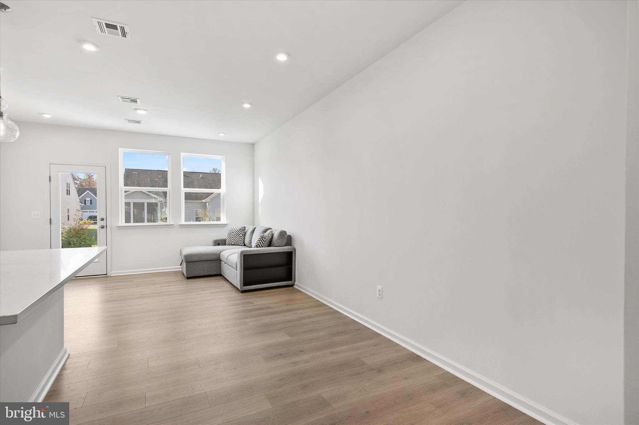 SILVER WOODS - Residential