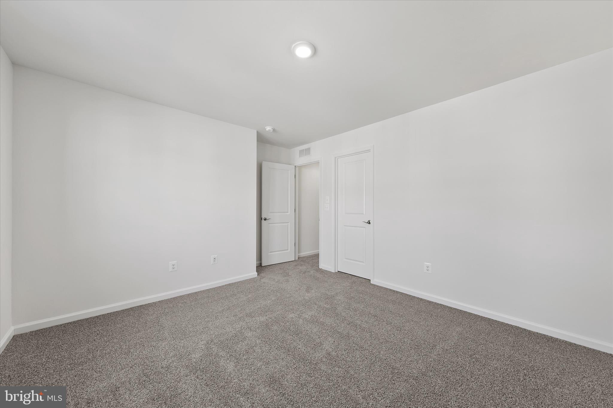 SILVER WOODS - Residential