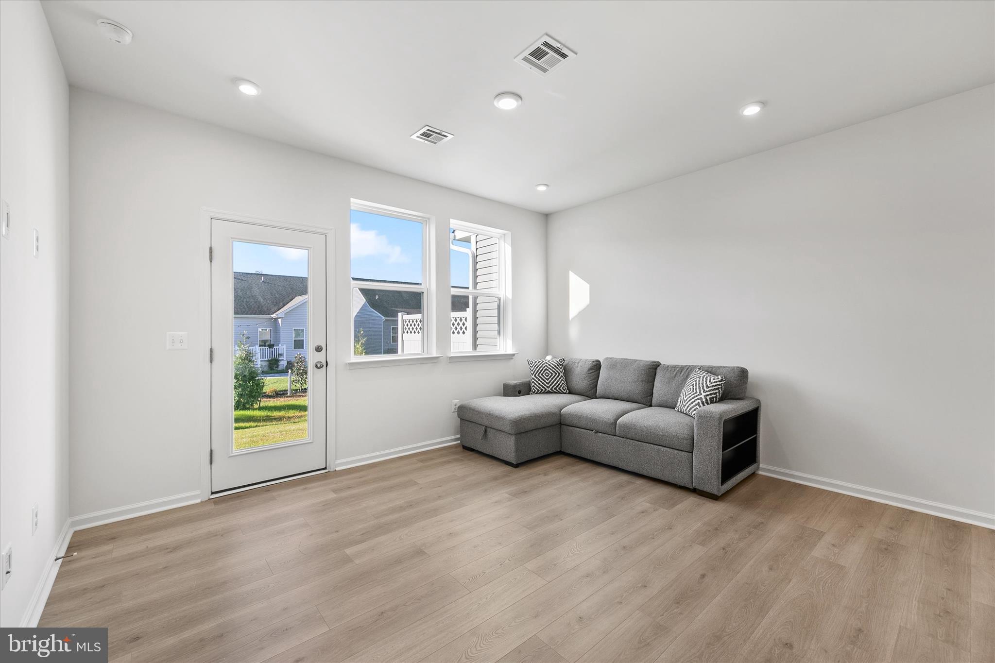 SILVER WOODS - Residential