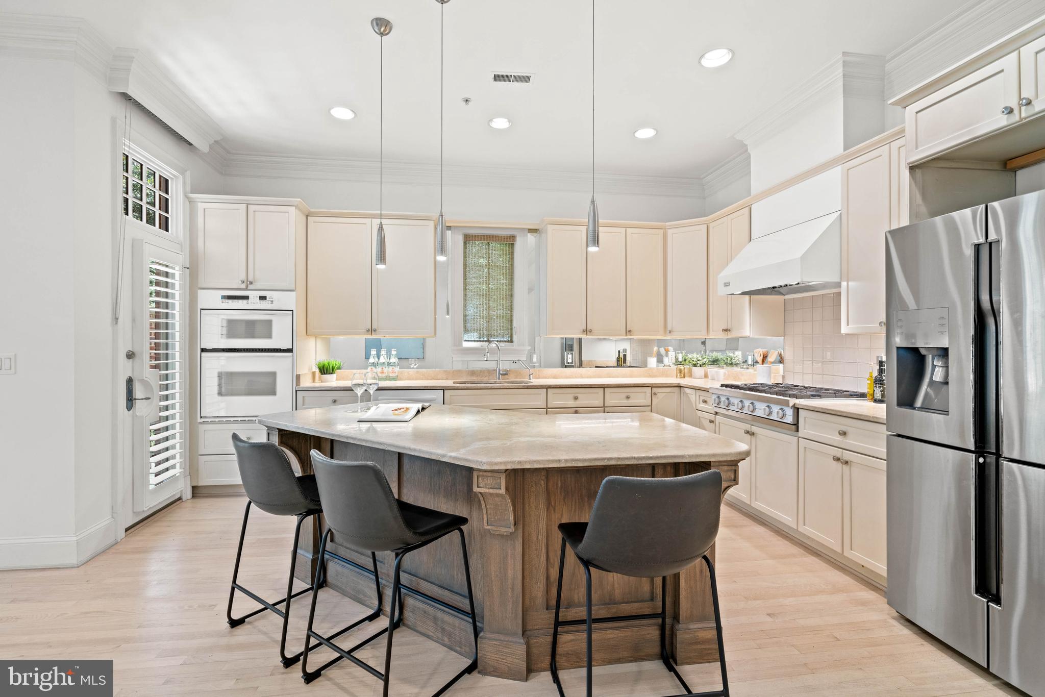 CATHEDRAL HEIGHTS - Residential