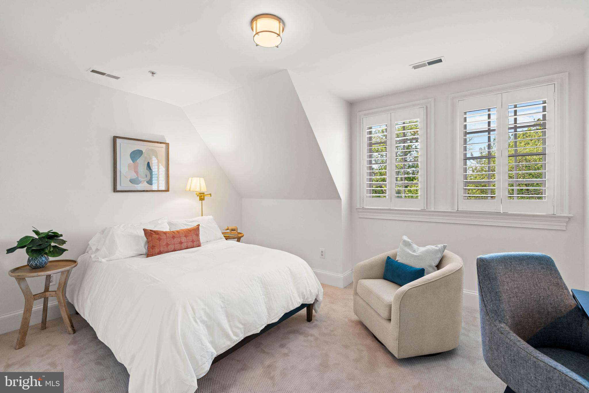 CATHEDRAL HEIGHTS - Residential