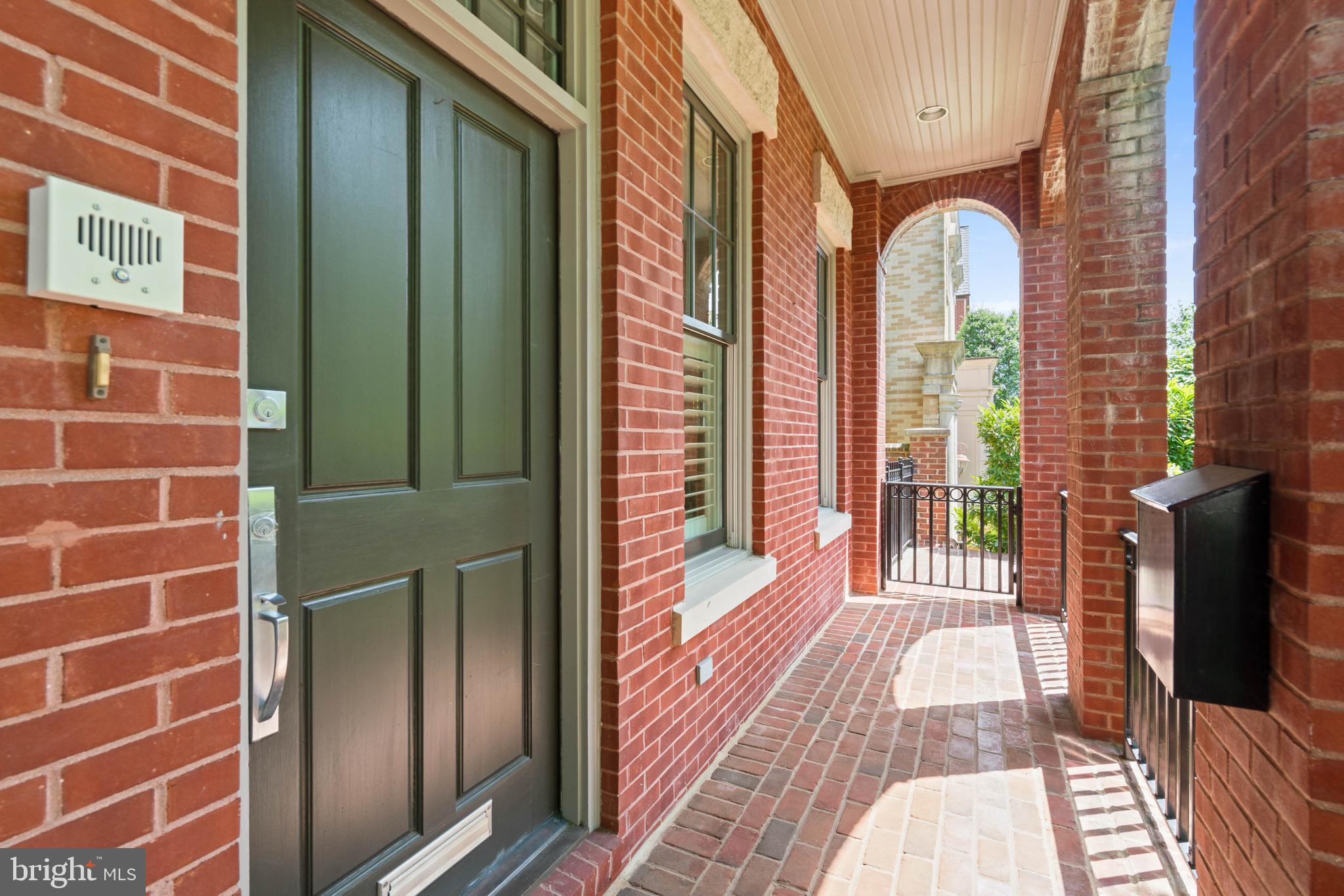 CATHEDRAL HEIGHTS - Residential