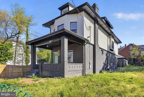 Photo of 302 Bellevue Avenue, TRENTON, NJ 08618 (MLS # NJME2076104)