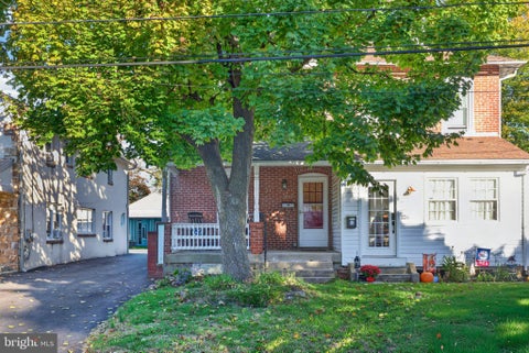 Photo of 128 Eachus Avenue, BRYN MAWR, PA 19010 (MLS # PADE2125664)