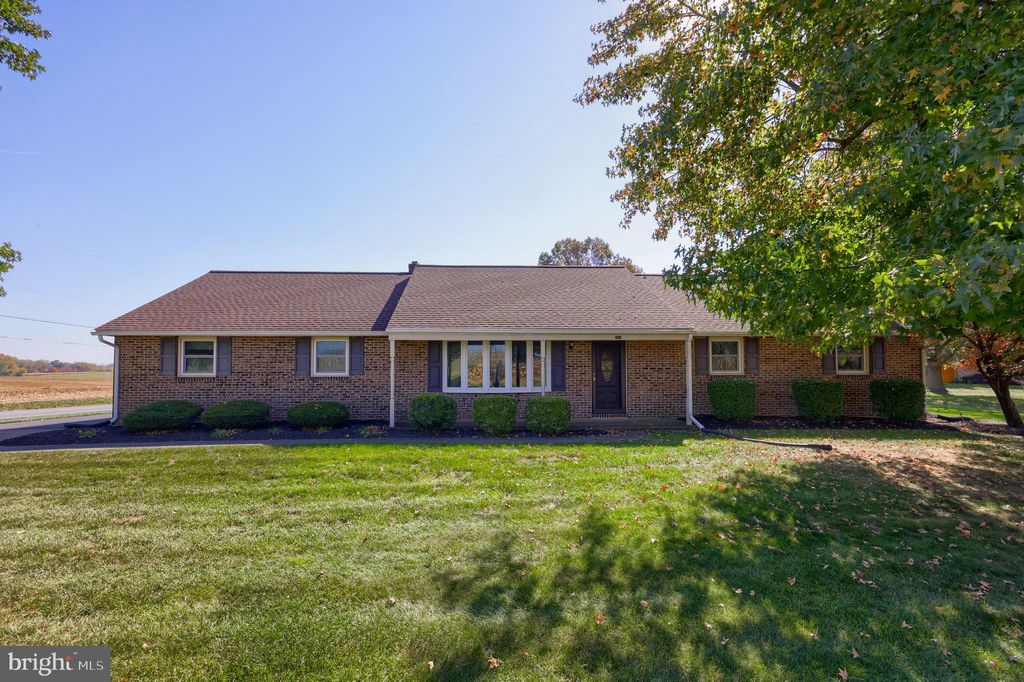 Photo of 1154 Lincoln Road, Lititz, PA 17543 (MLS # PALA2059202)