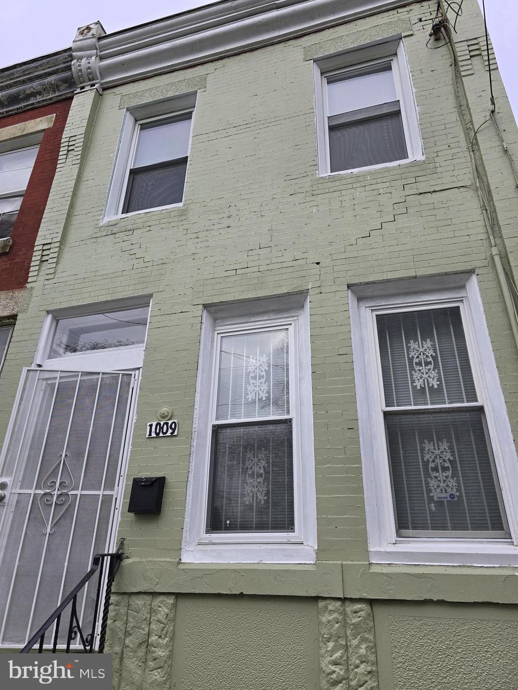 Photo of 1009 W Susquehanna Avenue, PHILADELPHIA, PA 19122 (MLS # PAPH2563736)