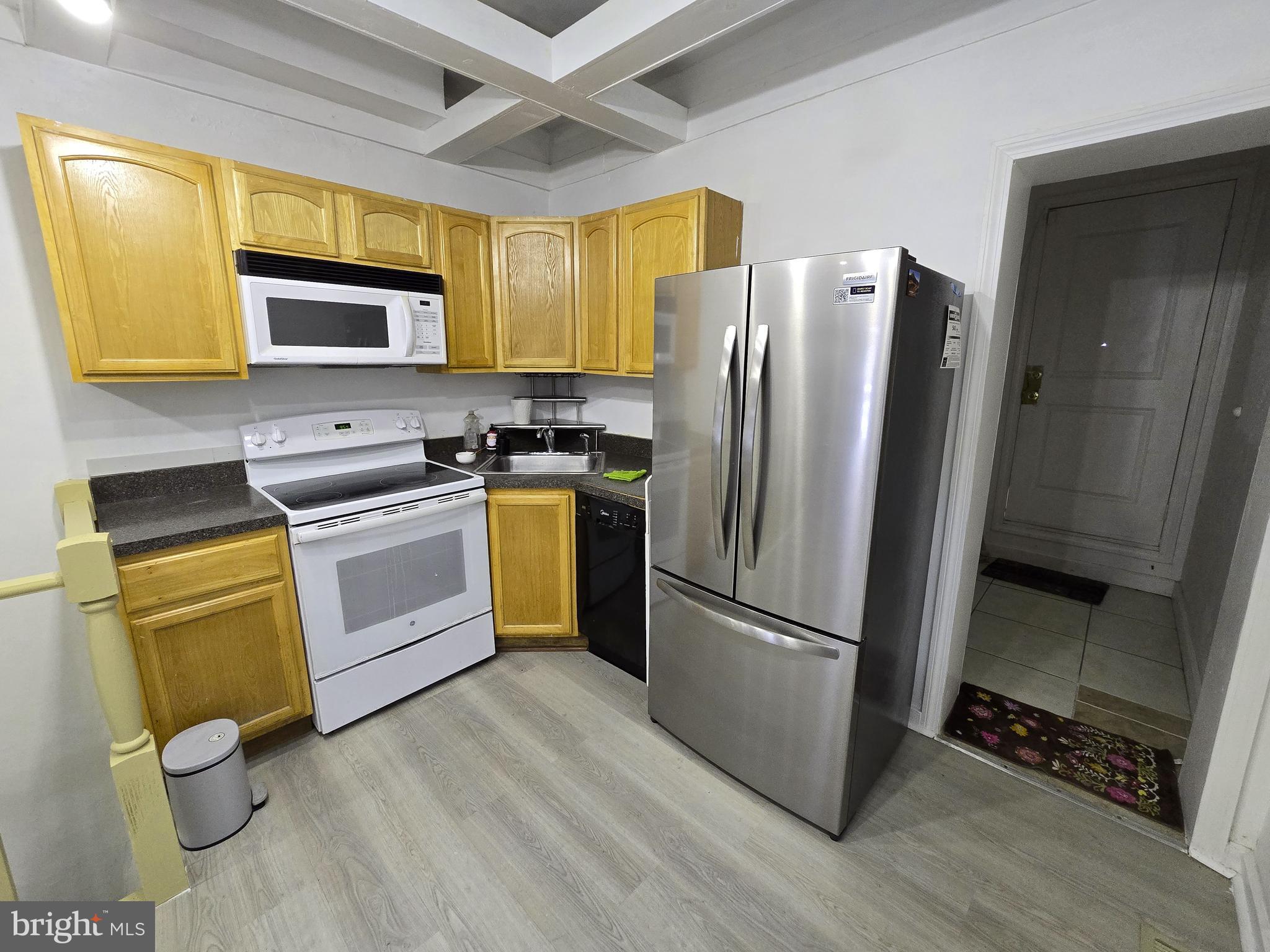 1009 W SUSQUEHANNA AVENUE