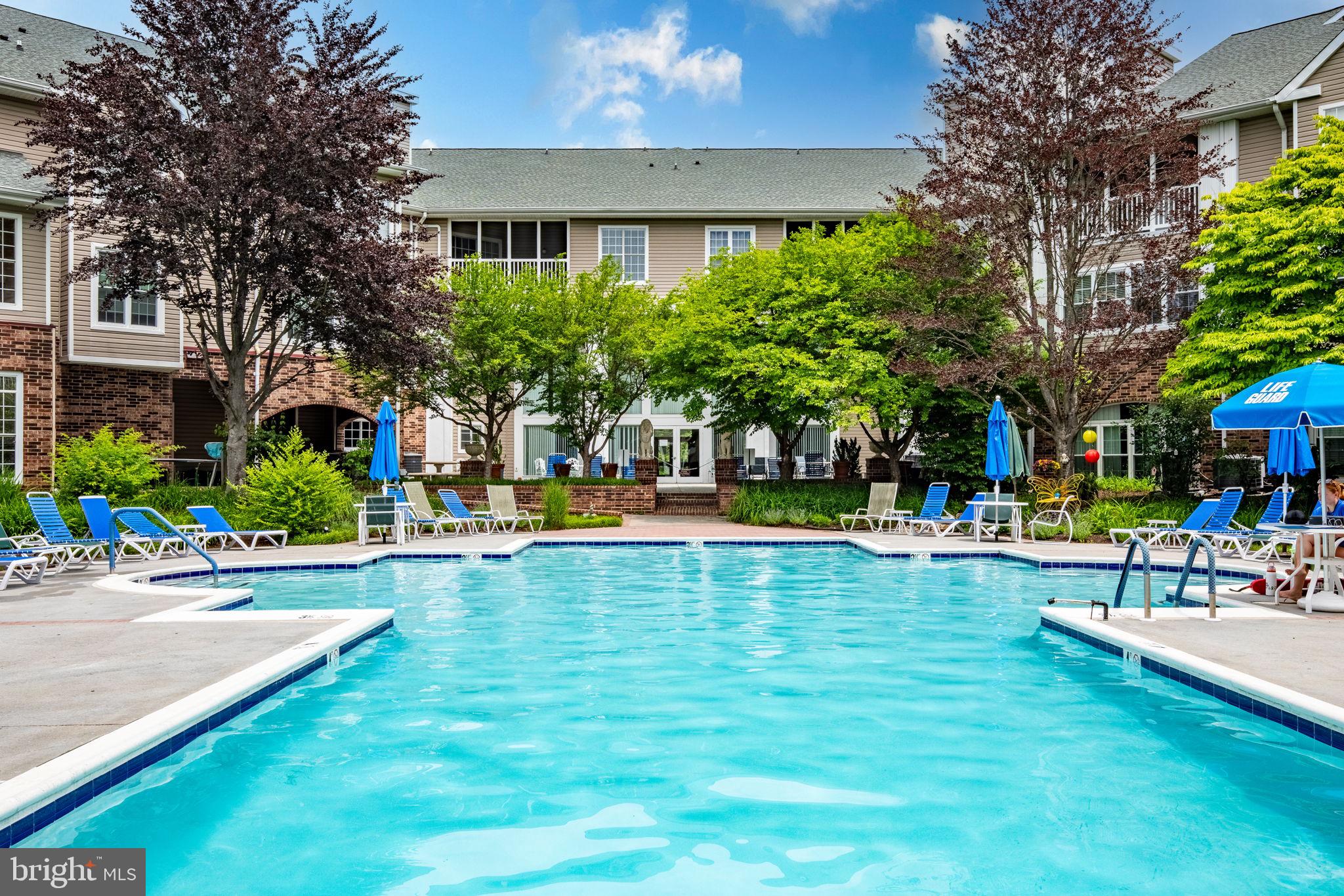 ENGLISH COUNTRY MANOR - Residential