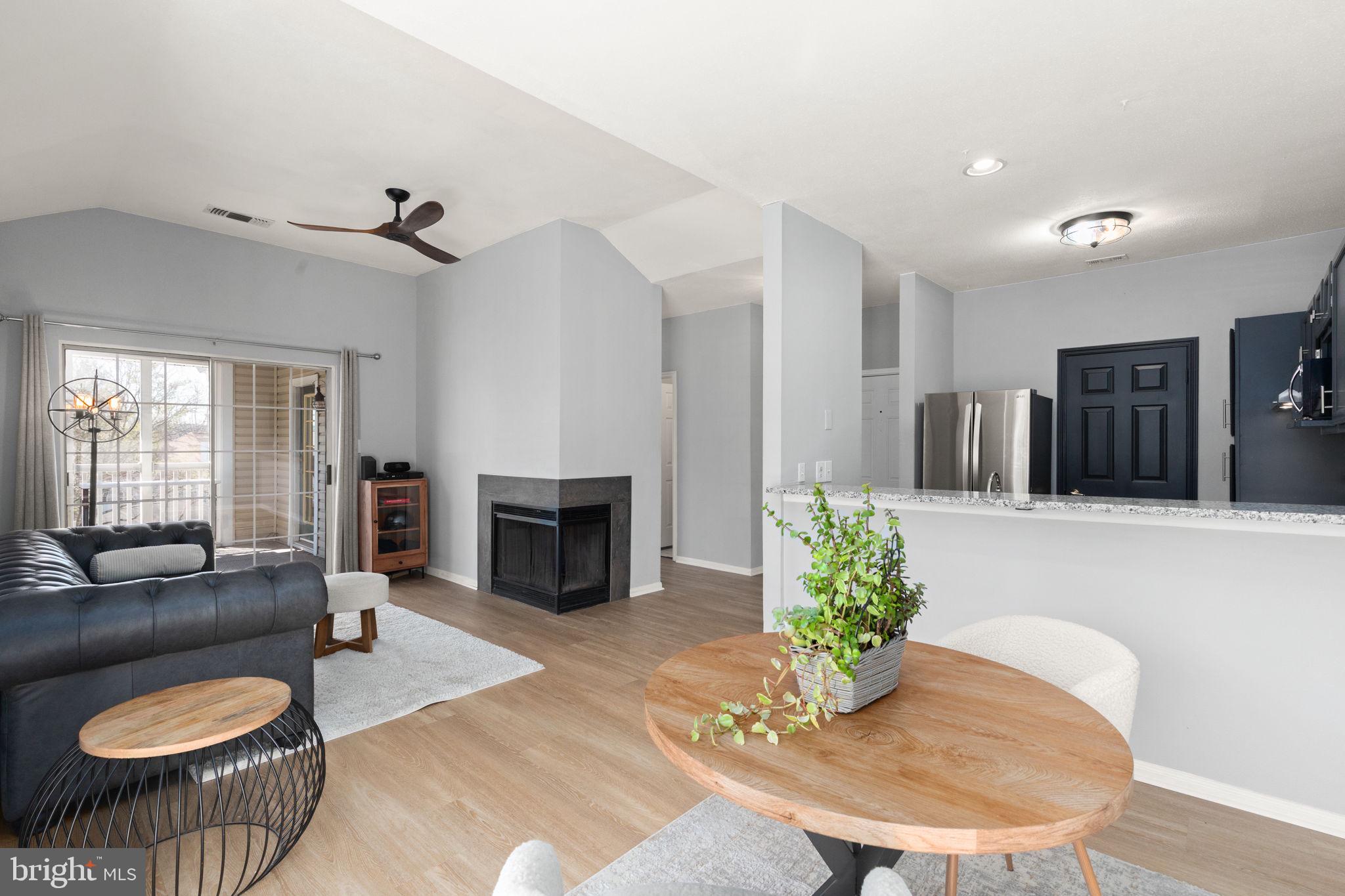 ENGLISH COUNTRY MANOR - Residential