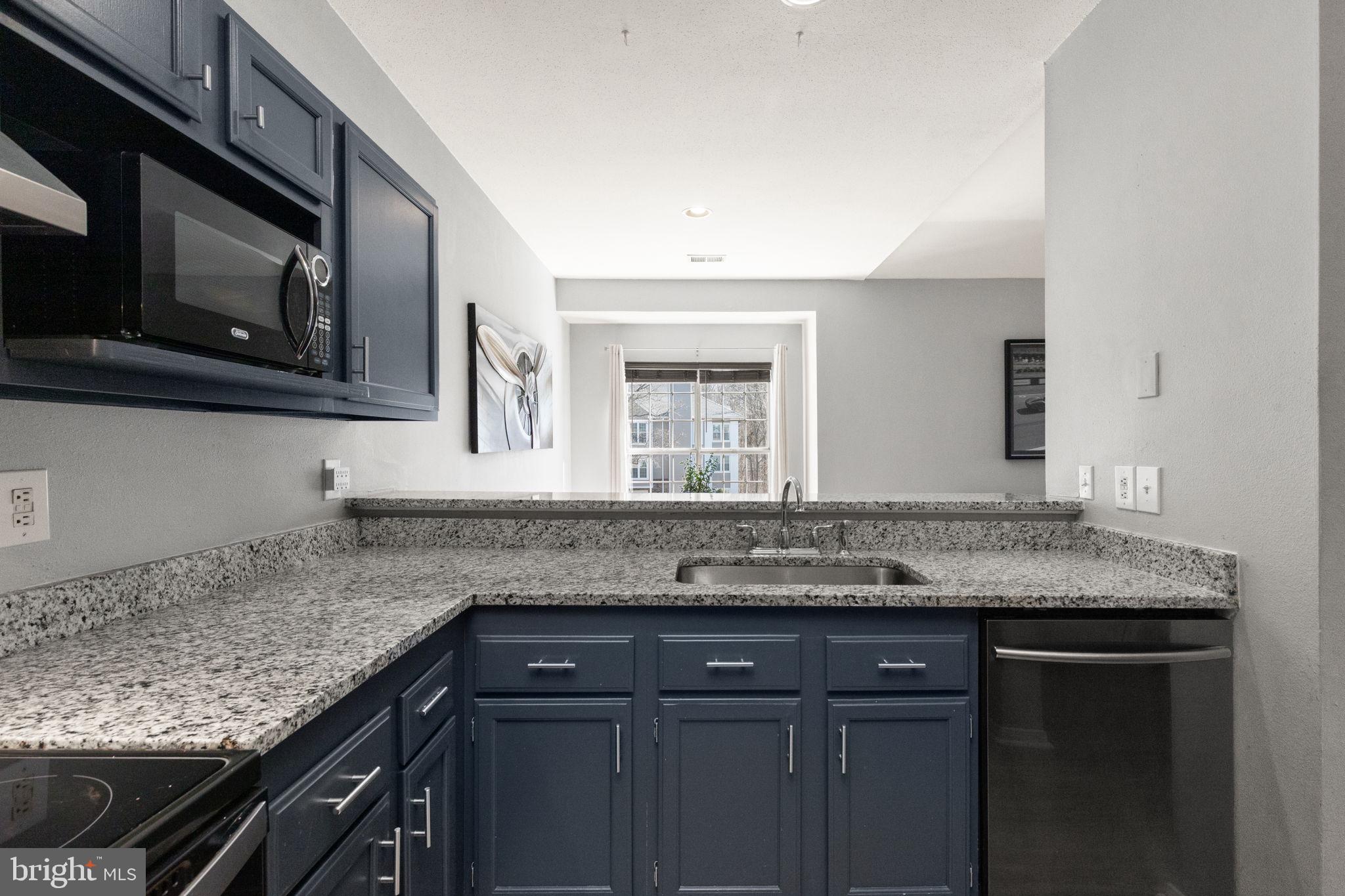 ENGLISH COUNTRY MANOR - Residential