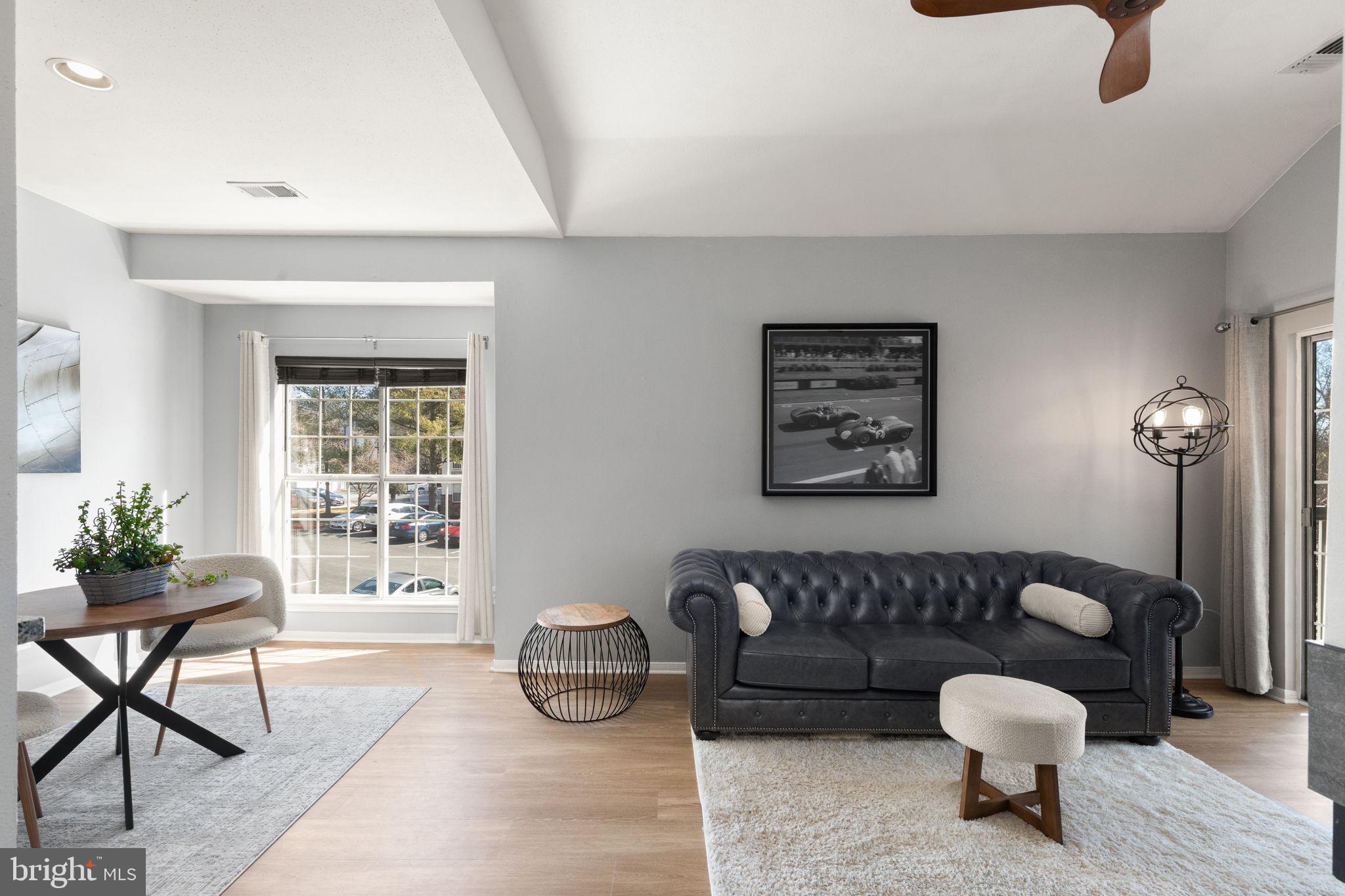 ENGLISH COUNTRY MANOR - Residential