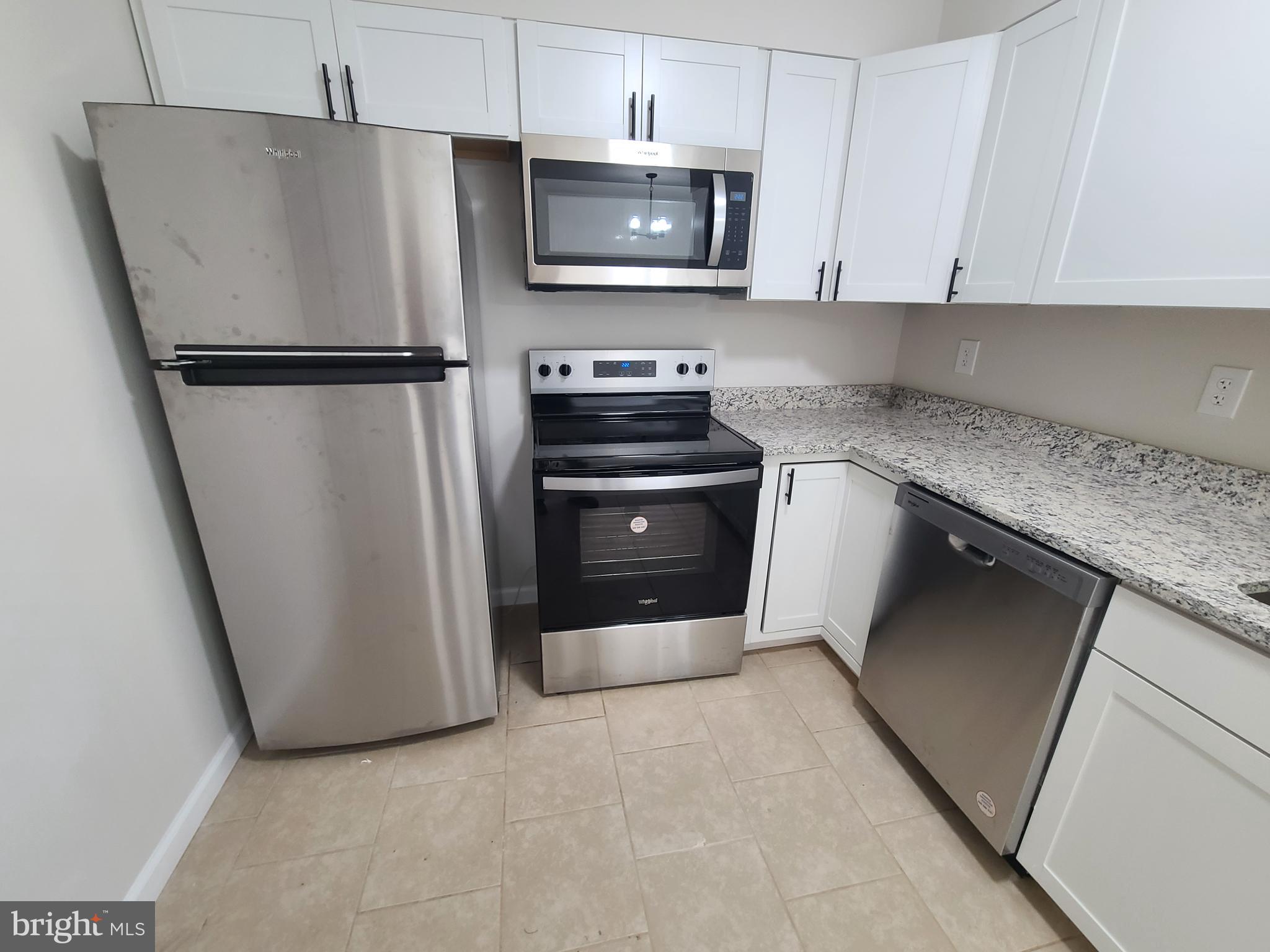 CENTRAL PARK TOWNHOMES - Residential Lease