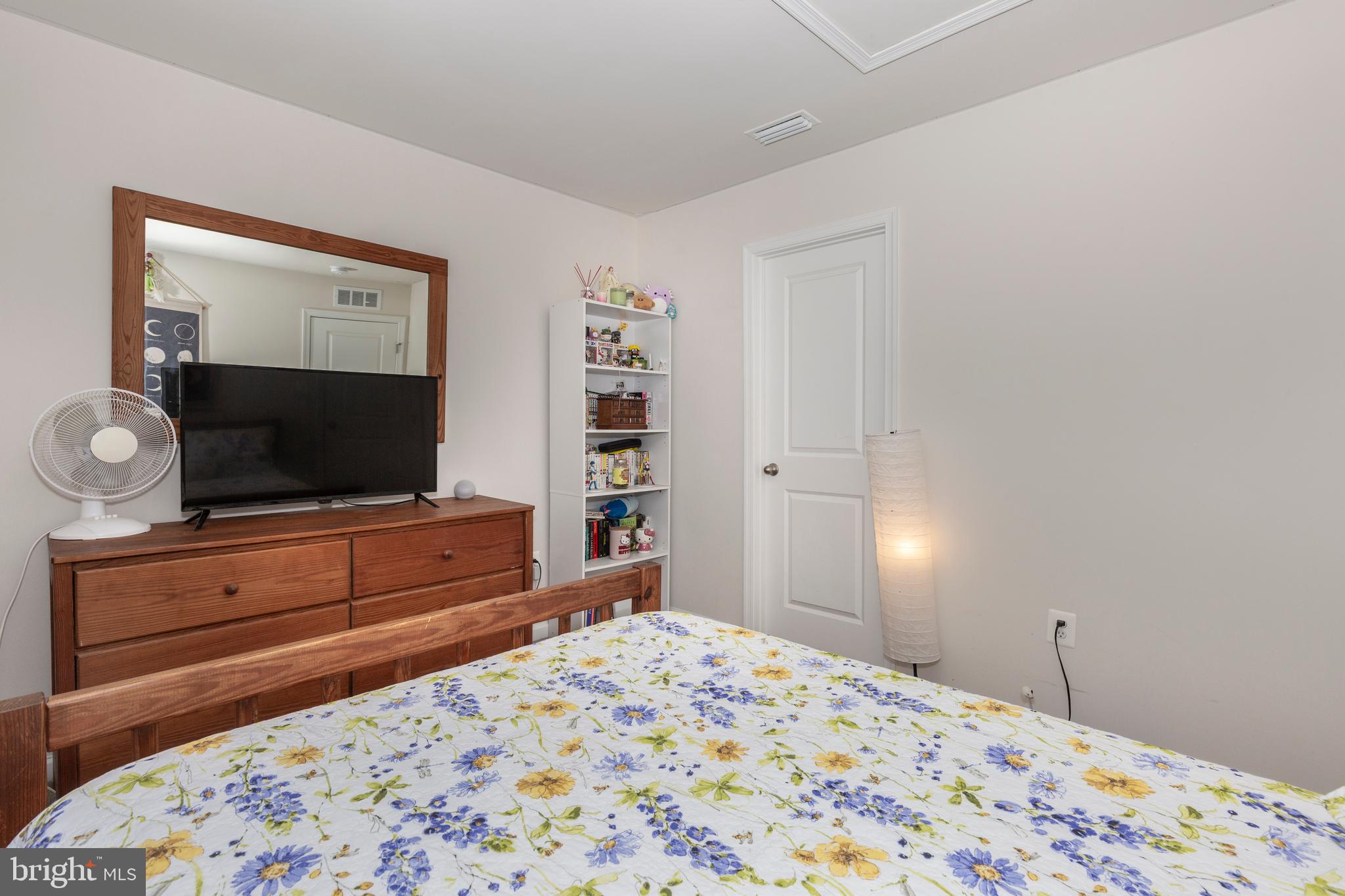 MEADE'S CROSSING - Residential